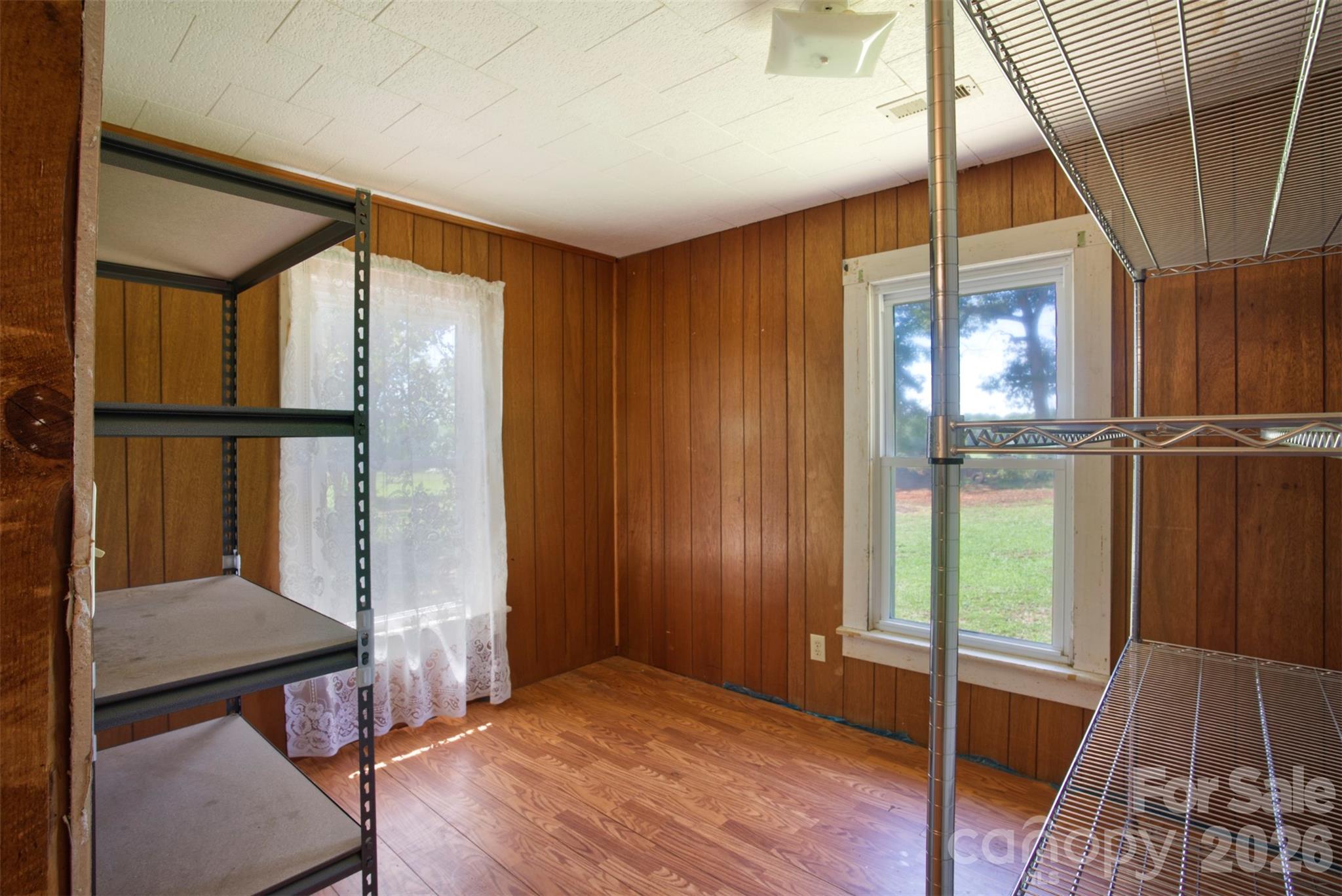 1002 Tanner Road Property Photo 23