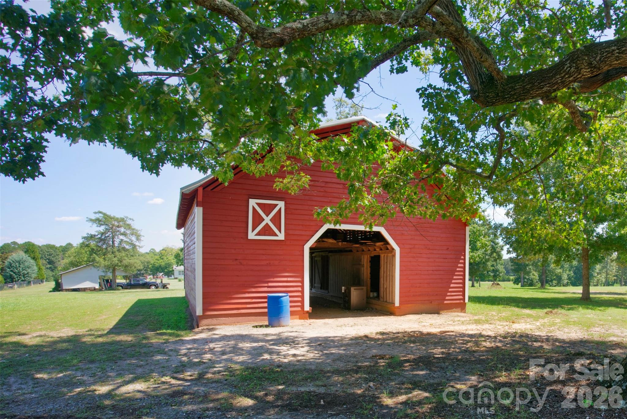 1002 Tanner Road Property Photo 32
