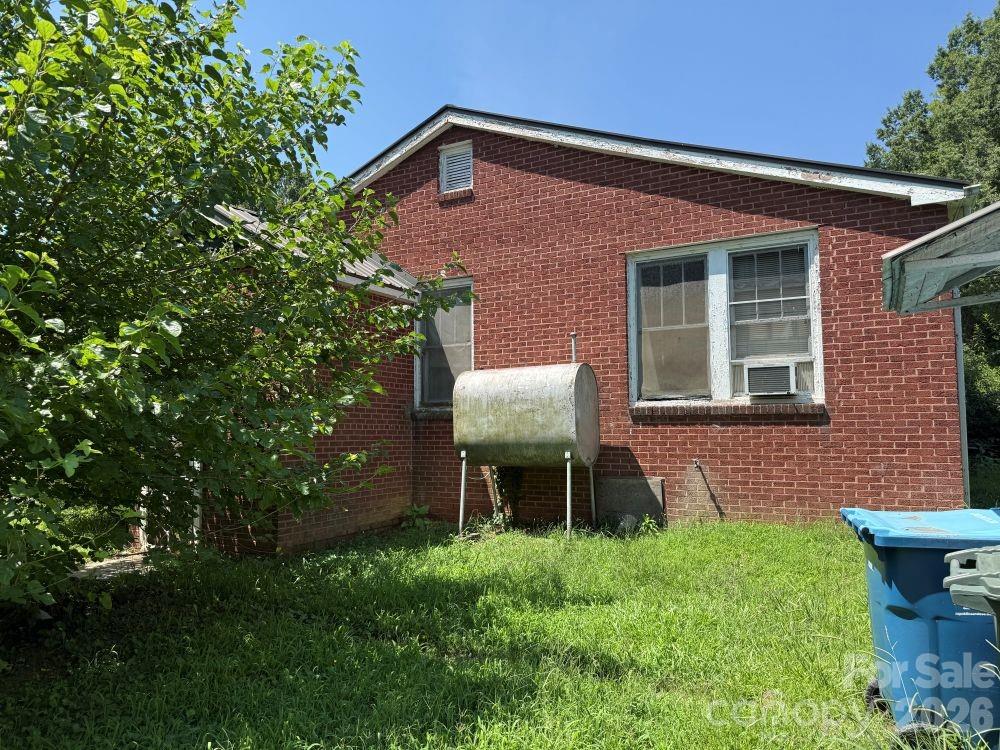 1710 Stokes Ferry Road Property Photo 3