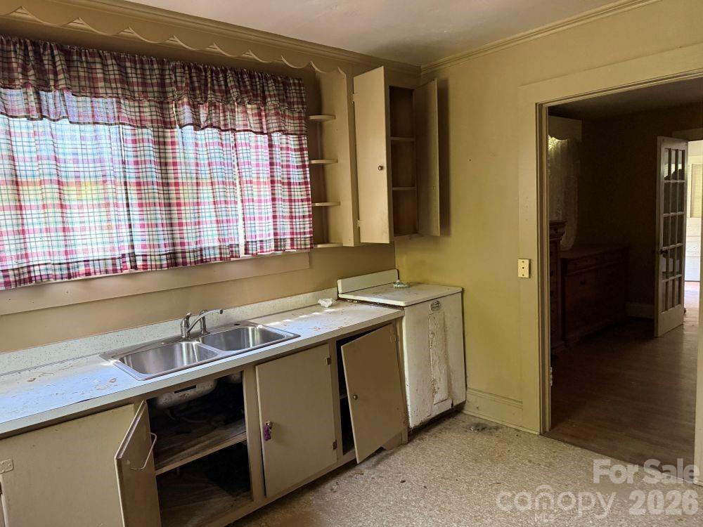 1710 Stokes Ferry Road Property Photo 7