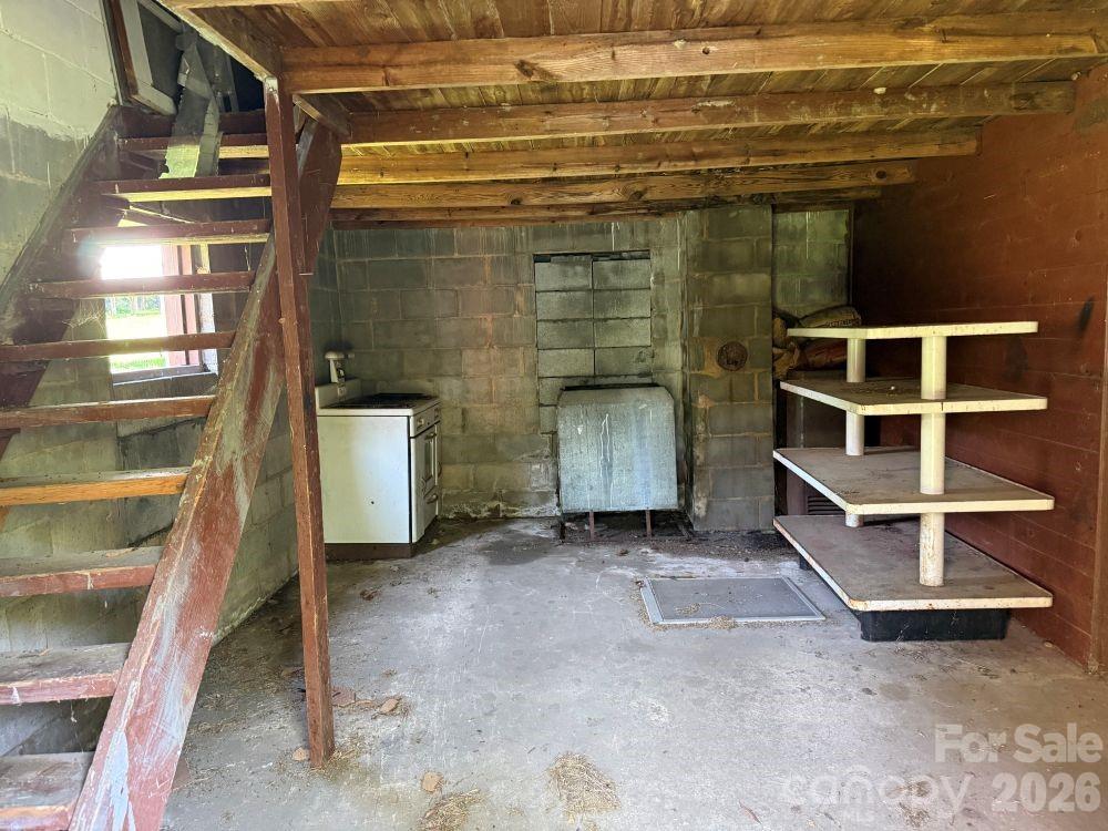 1710 Stokes Ferry Road Property Photo 15
