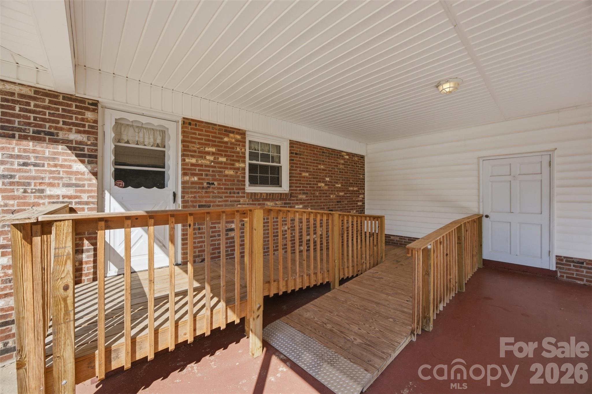 2311 Shaw Avenue Property Photo 23