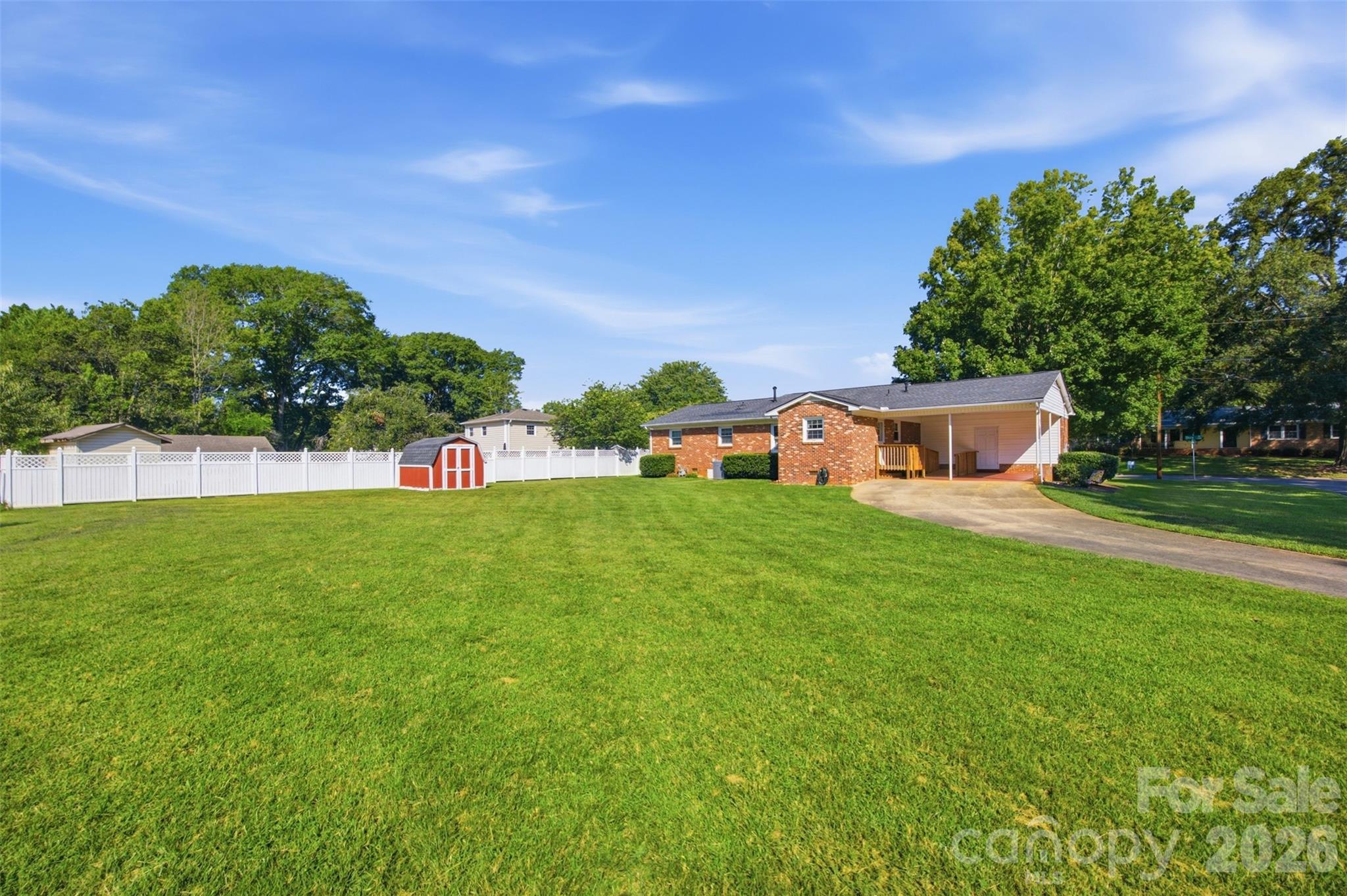 2311 Shaw Avenue Property Photo 25
