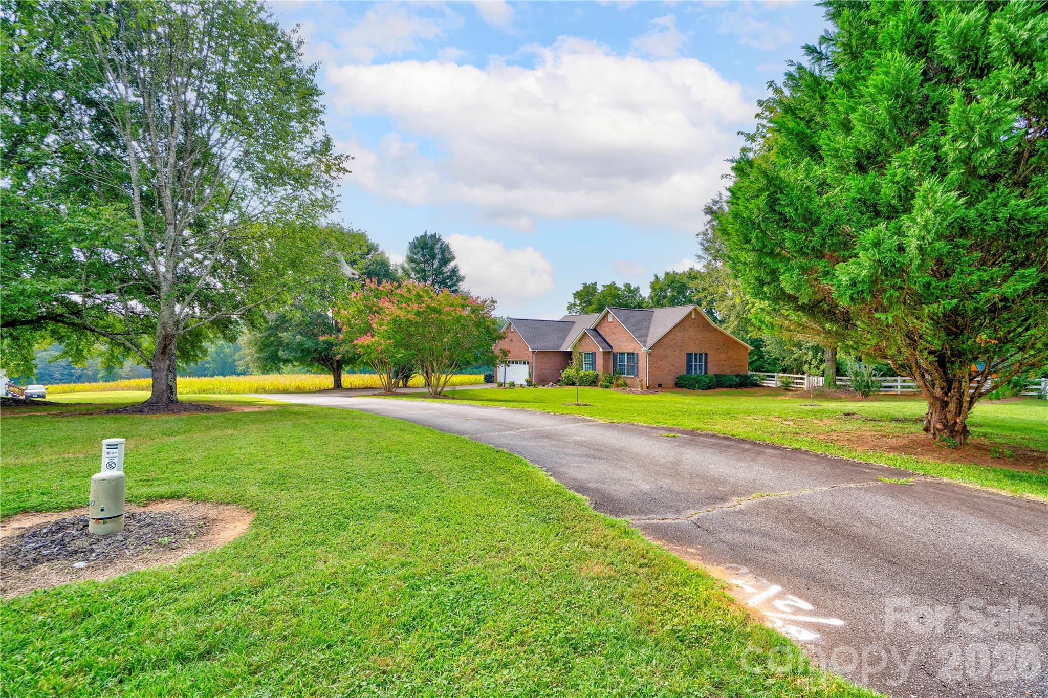 8 Charger Court Property Photo 35
