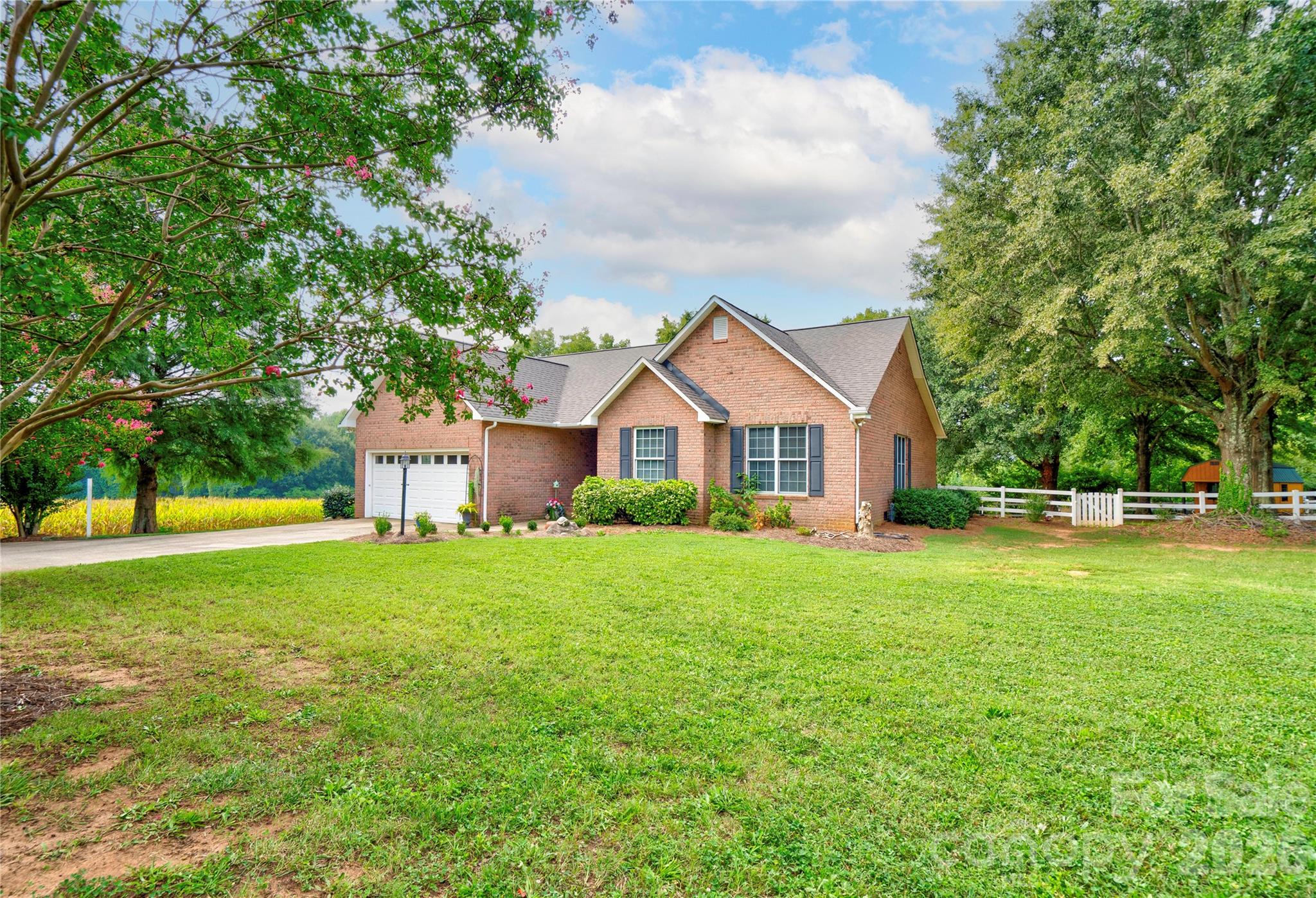 8 Charger Court Property Photo 37