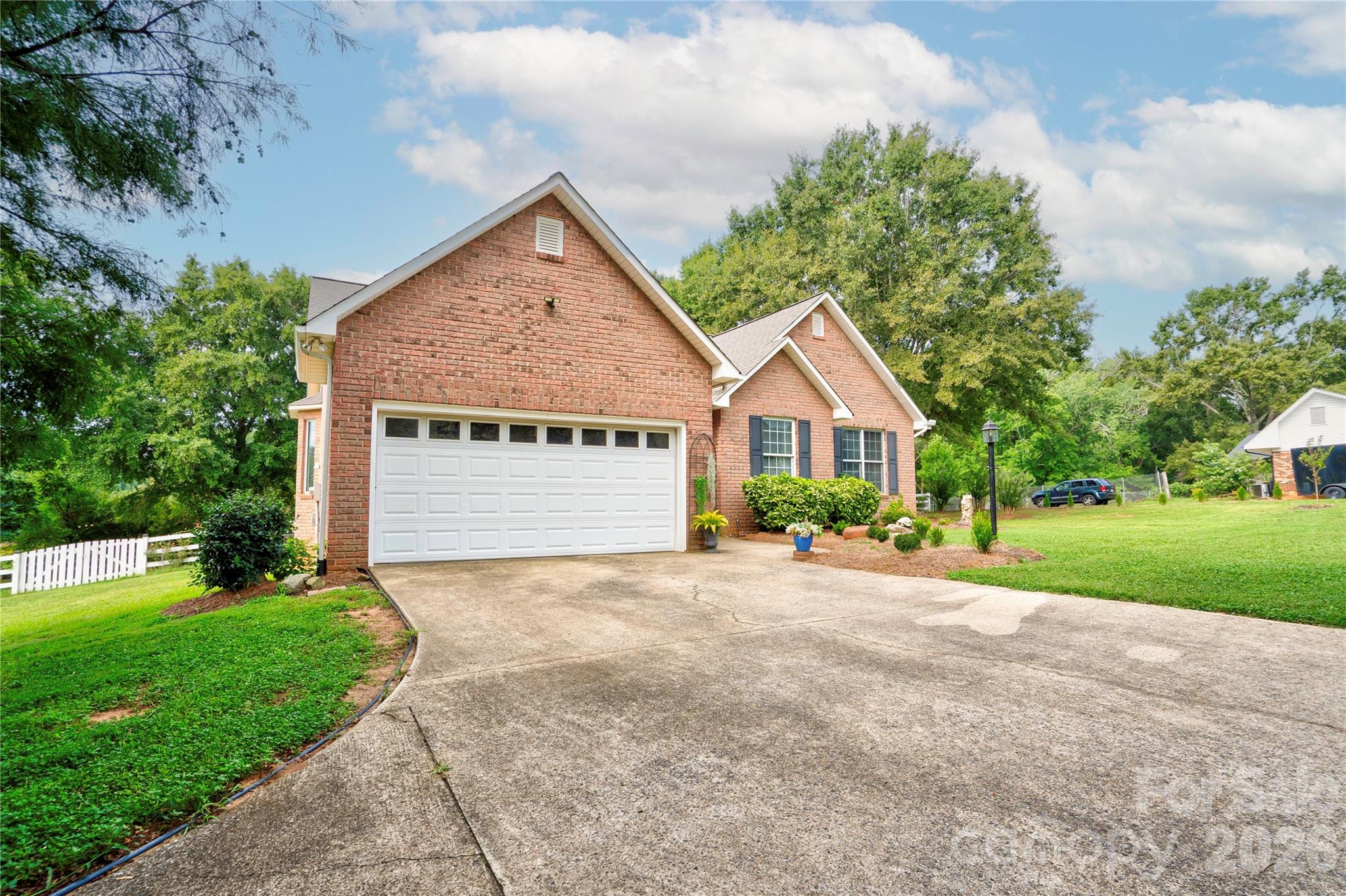 8 Charger Court Property Photo 38