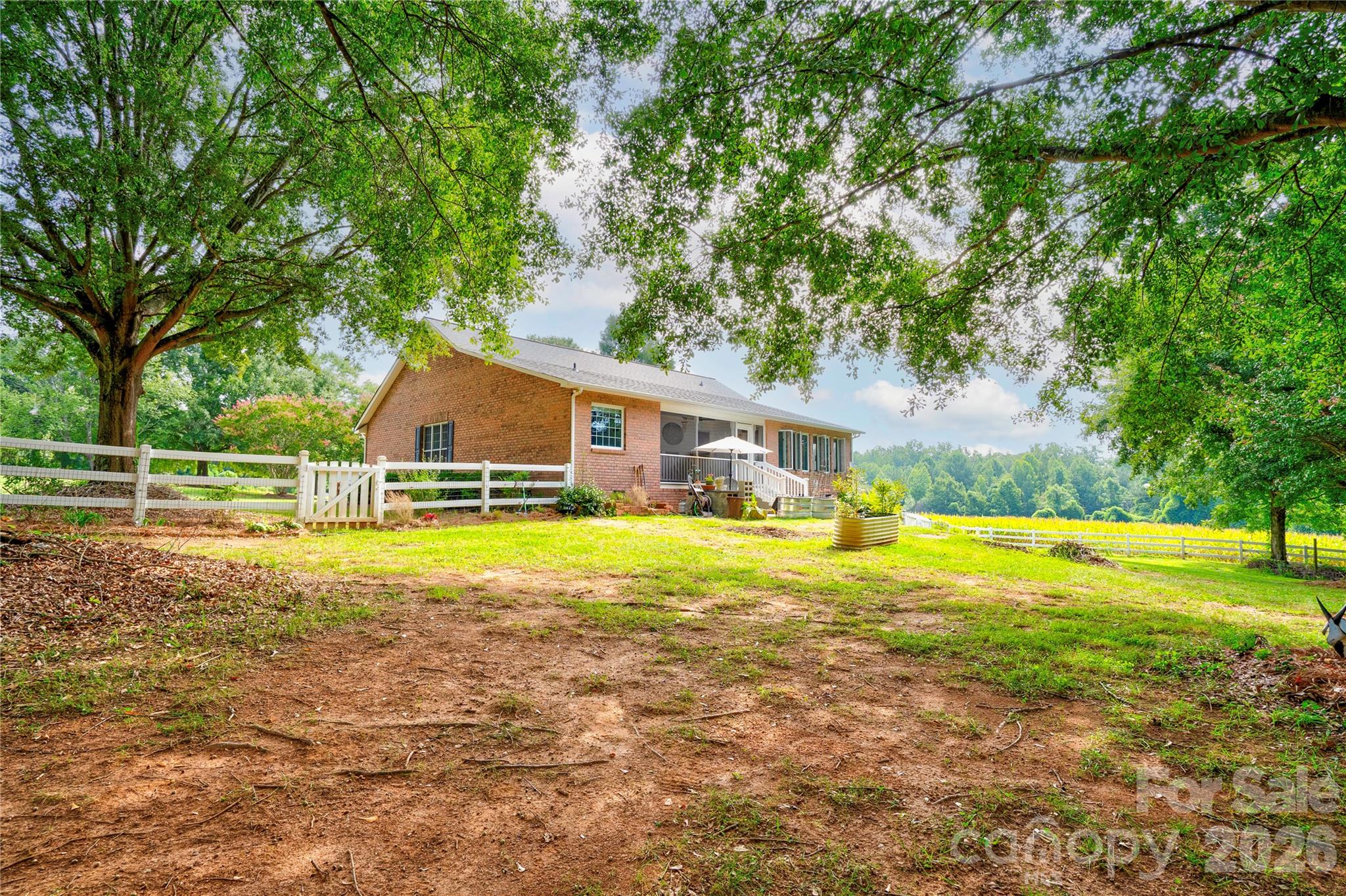 8 Charger Court Property Photo 41