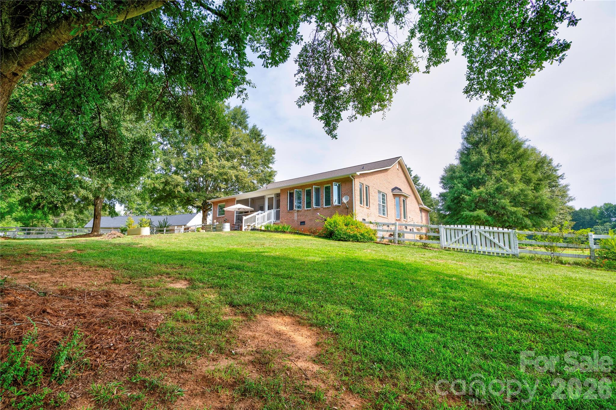 8 Charger Court Property Photo 43