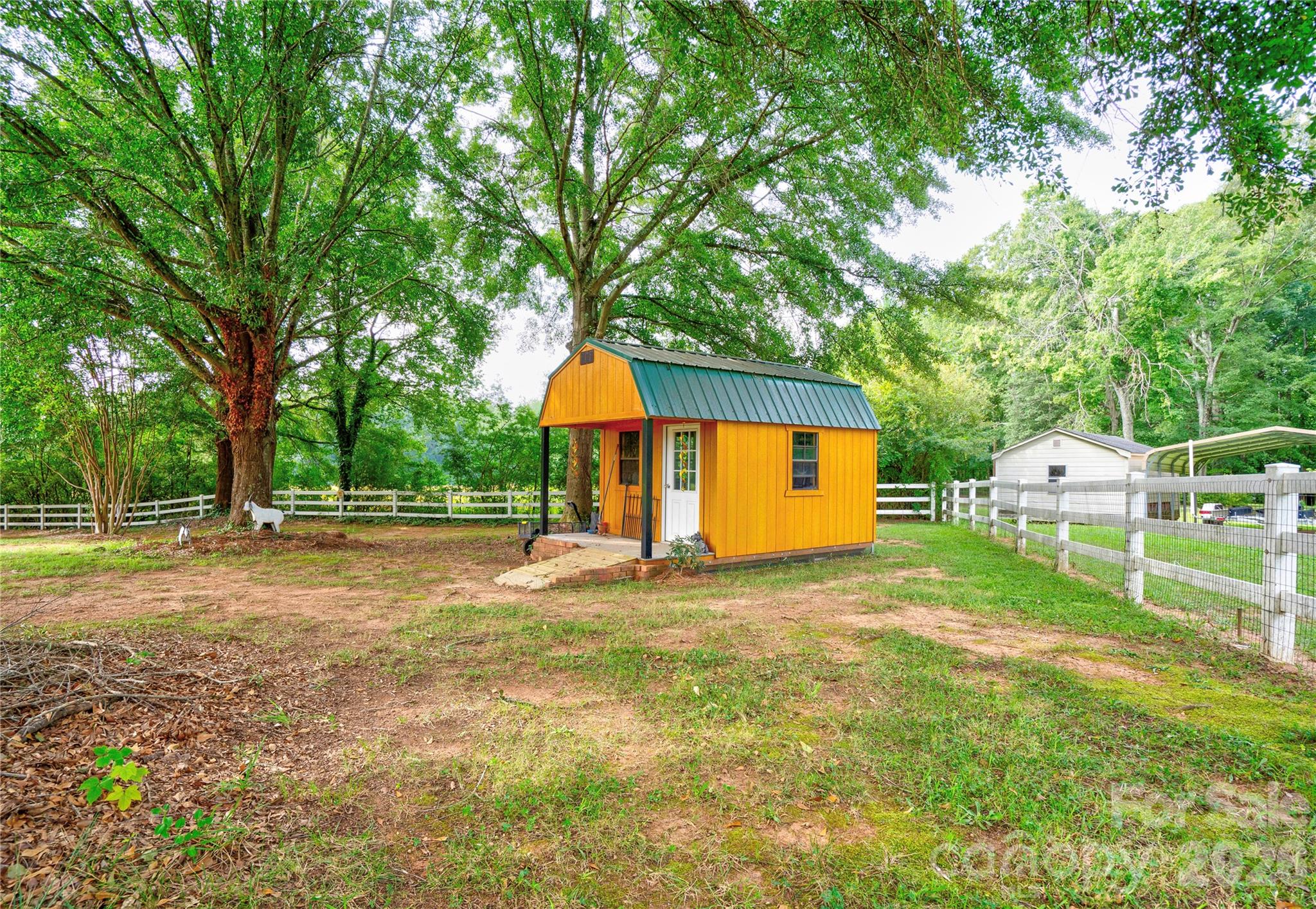 8 Charger Court Property Photo 45