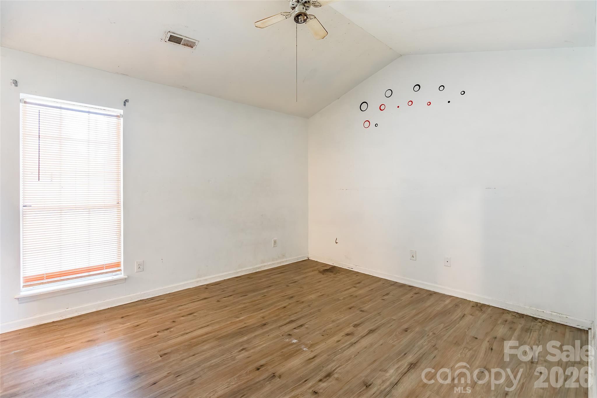 3552 Braewick Place Property Photo 11