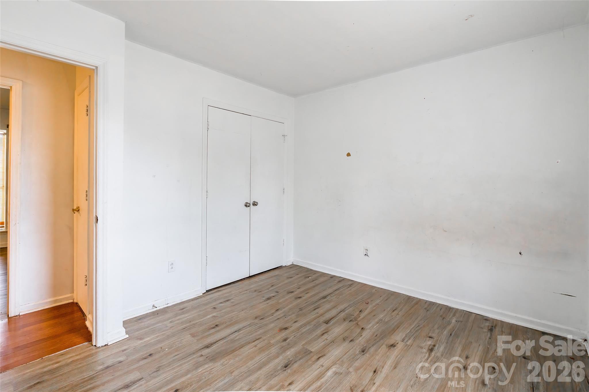 3552 Braewick Place Property Photo 16