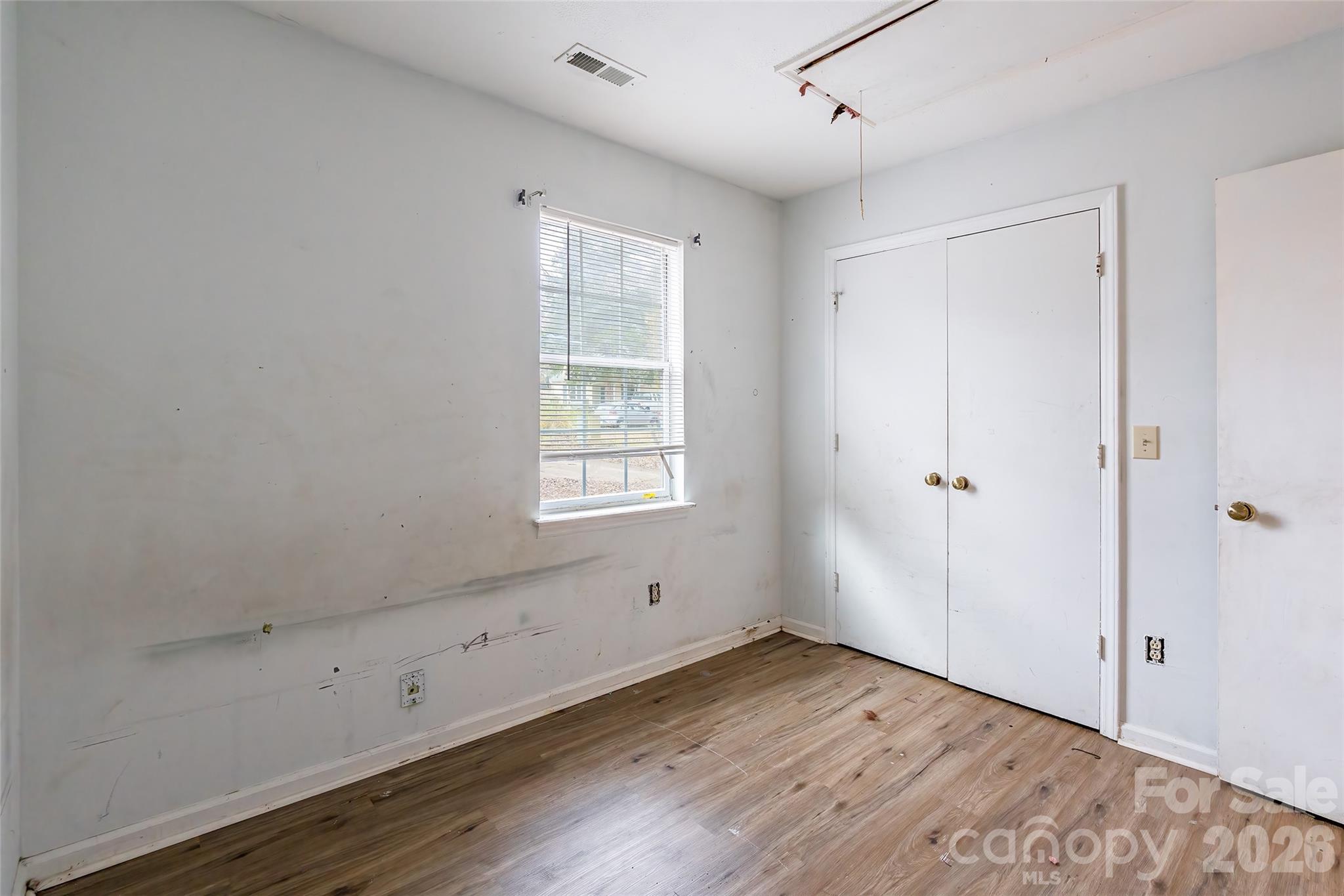 3552 Braewick Place Property Photo 18