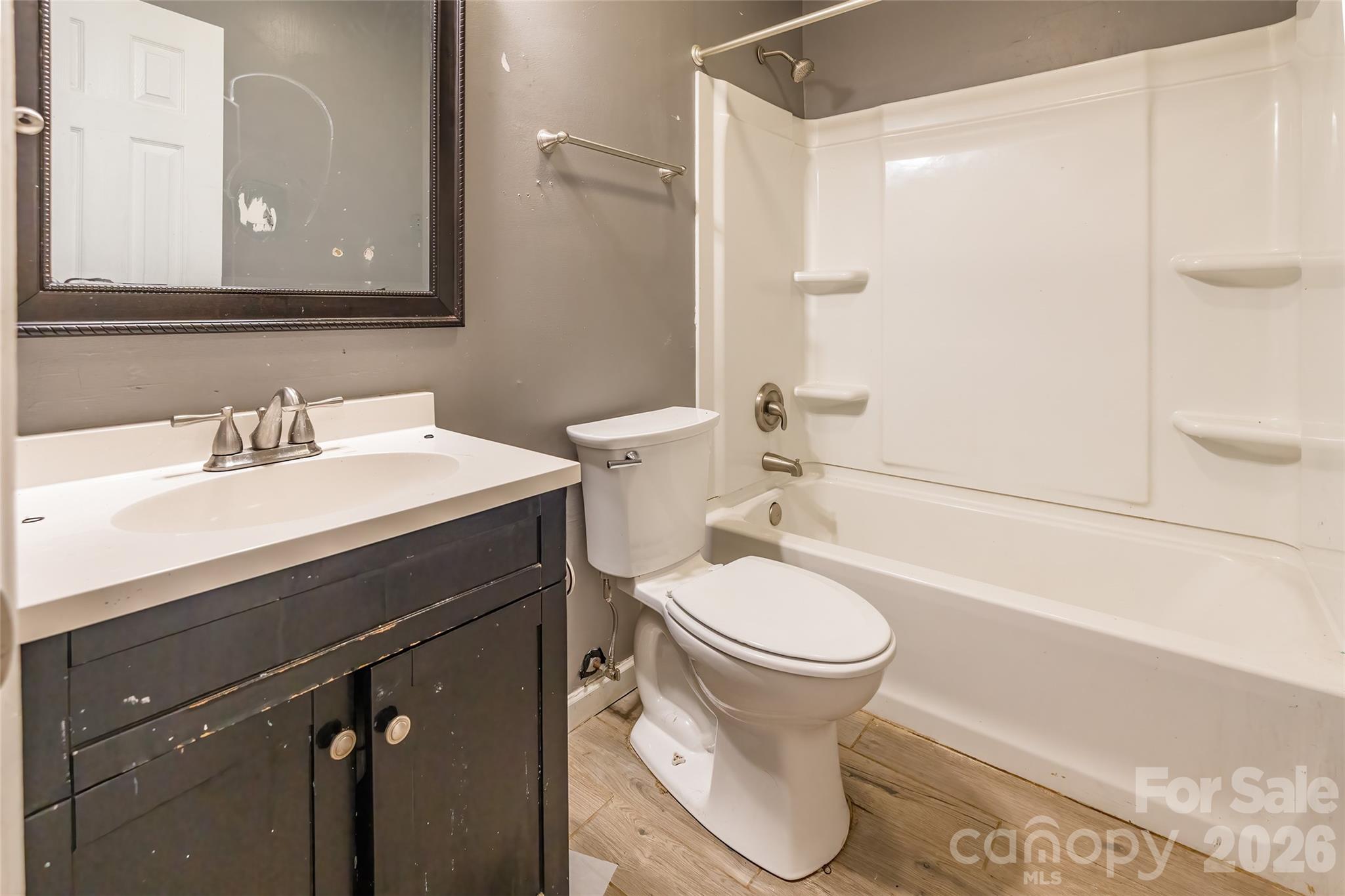 3552 Braewick Place Property Photo 19