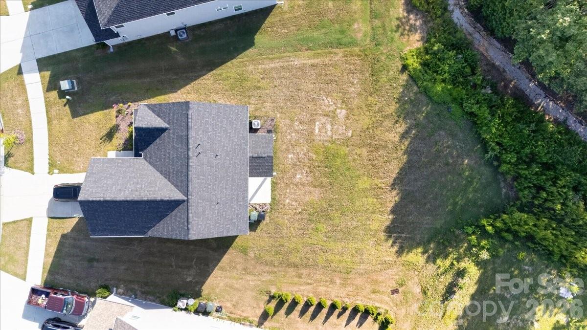1406 Black Walnut Street Property Photo 5