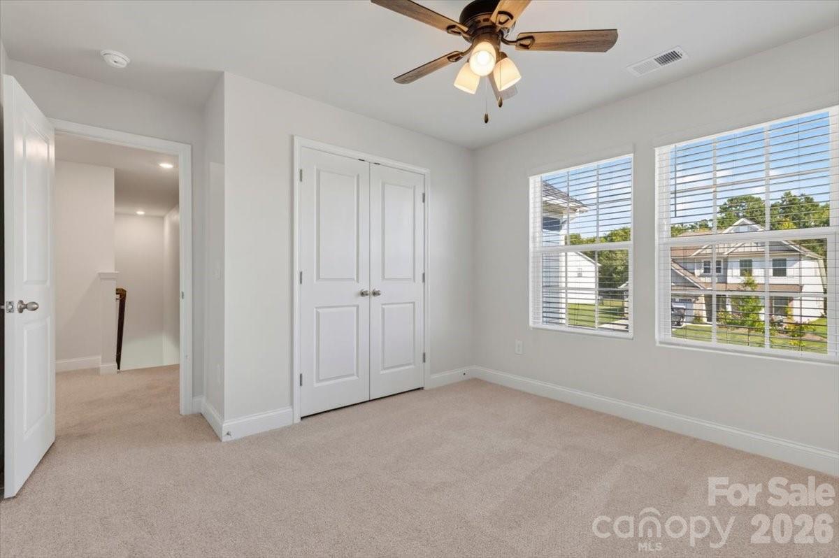 1406 Black Walnut Street Property Photo 21