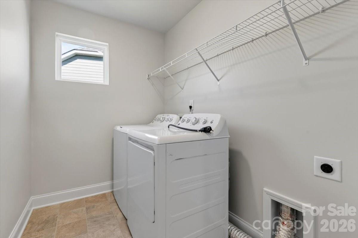 1406 Black Walnut Street Property Photo 24