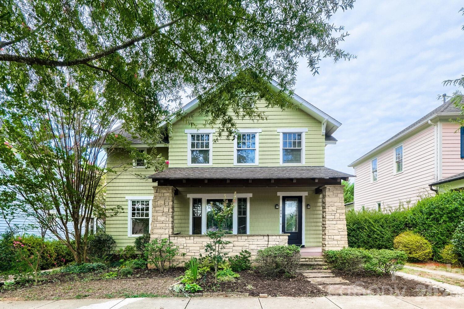 1006 Assembly Street Property Photo 1