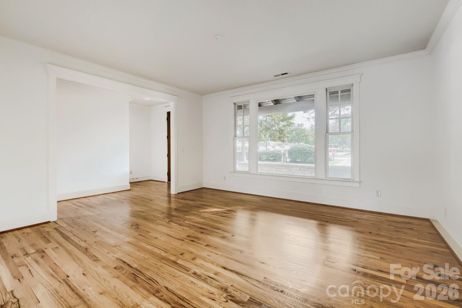 1006 Assembly Street Property Photo 8