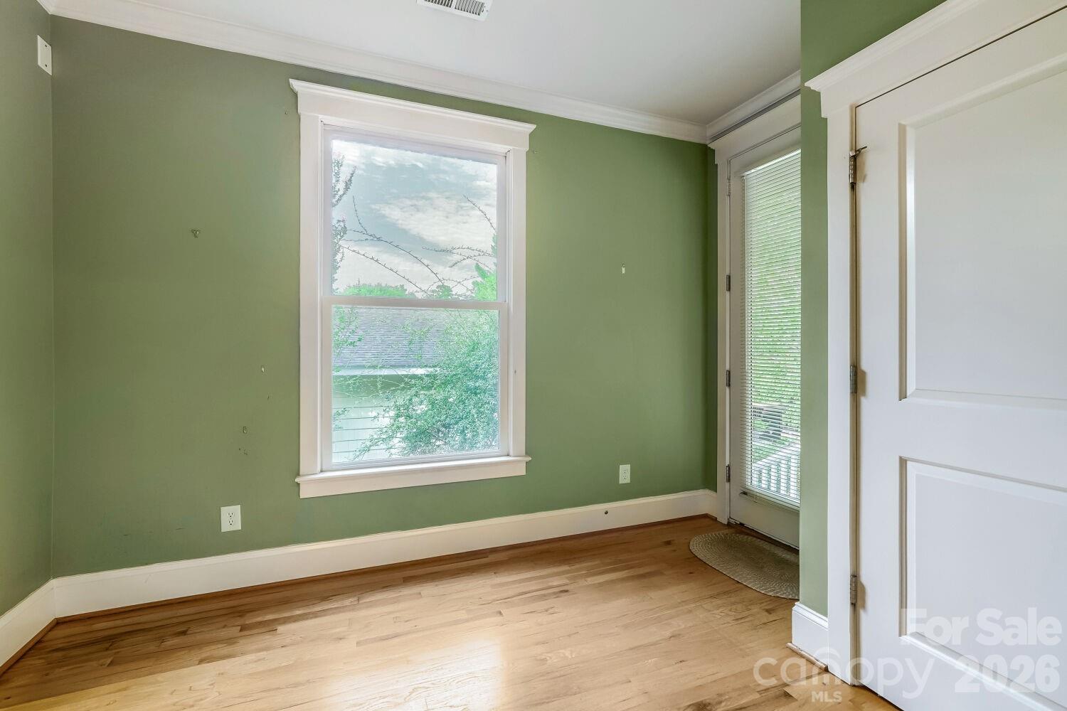 1006 Assembly Street Property Photo 9