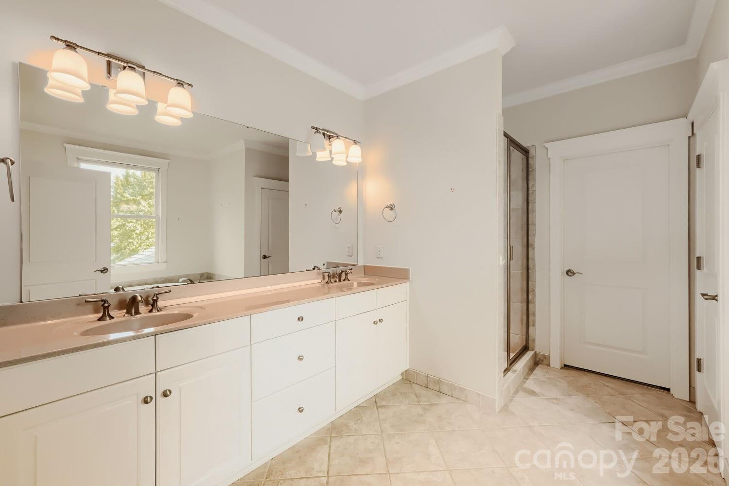 1006 Assembly Street Property Photo 14