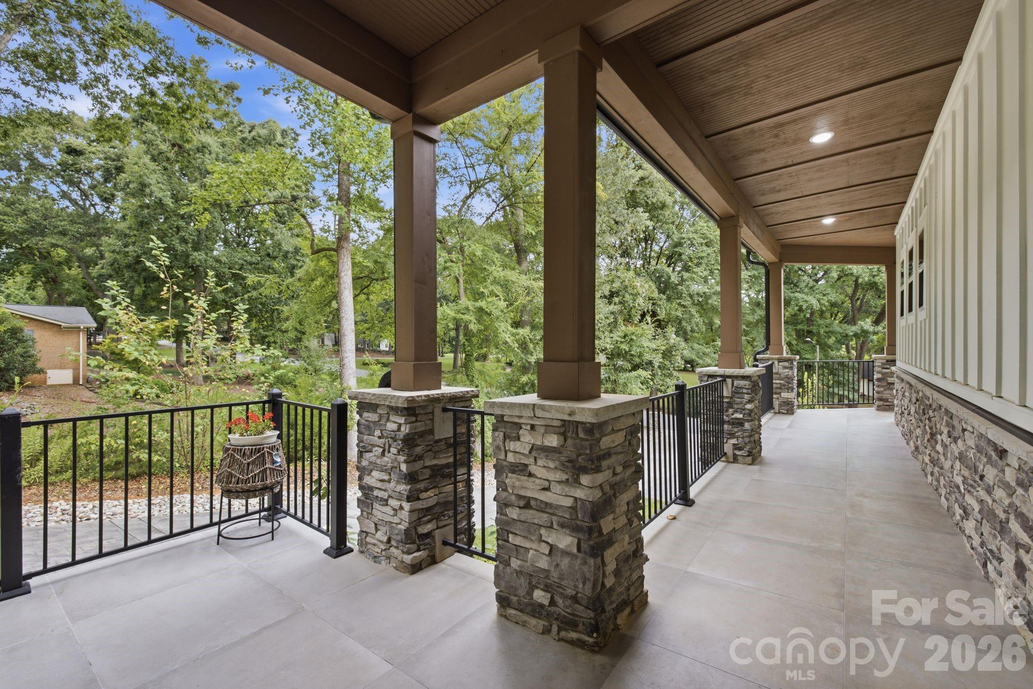 6021 Monticello Drive Property Photo 5