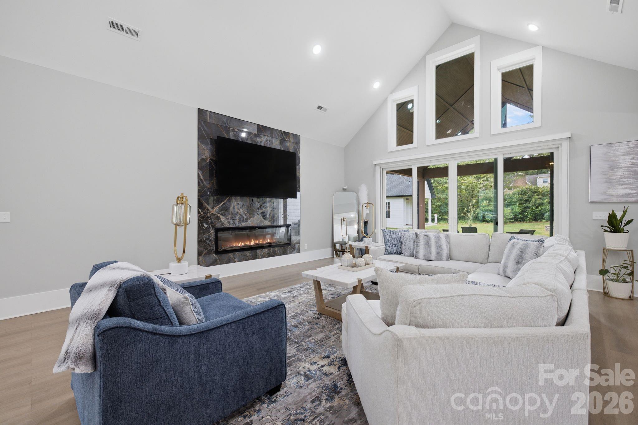 6021 Monticello Drive Property Photo 12