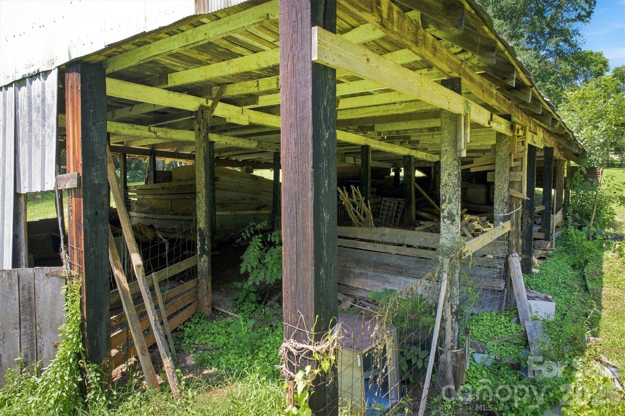 116 Amherst Road Property Photo 11