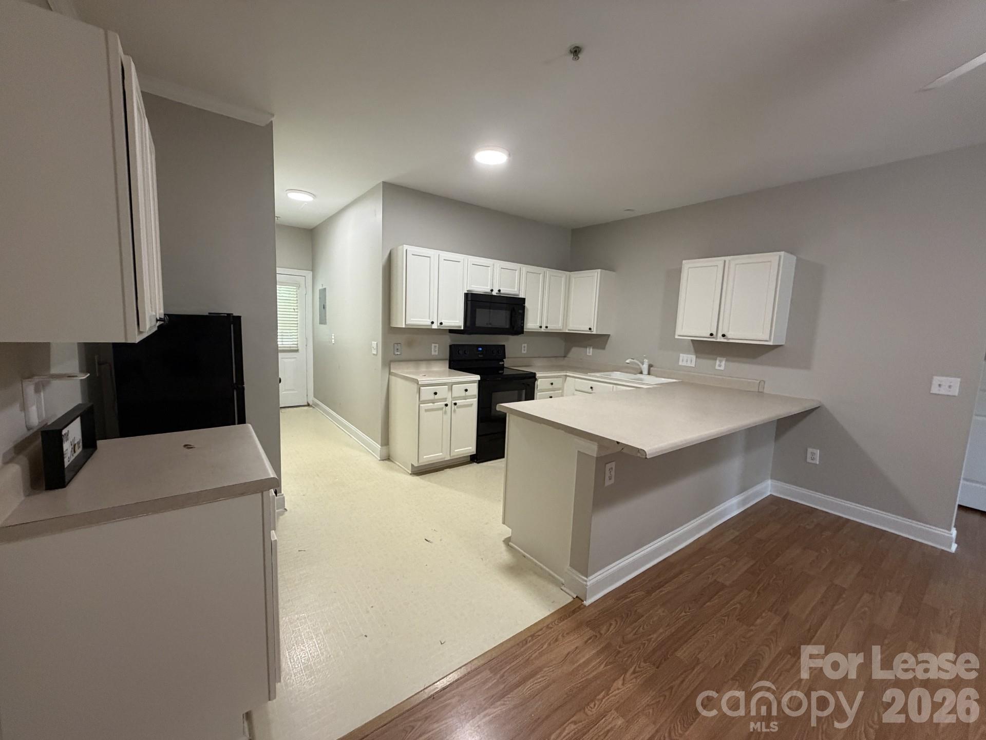 21231 Hickory Street Property Photo 6
