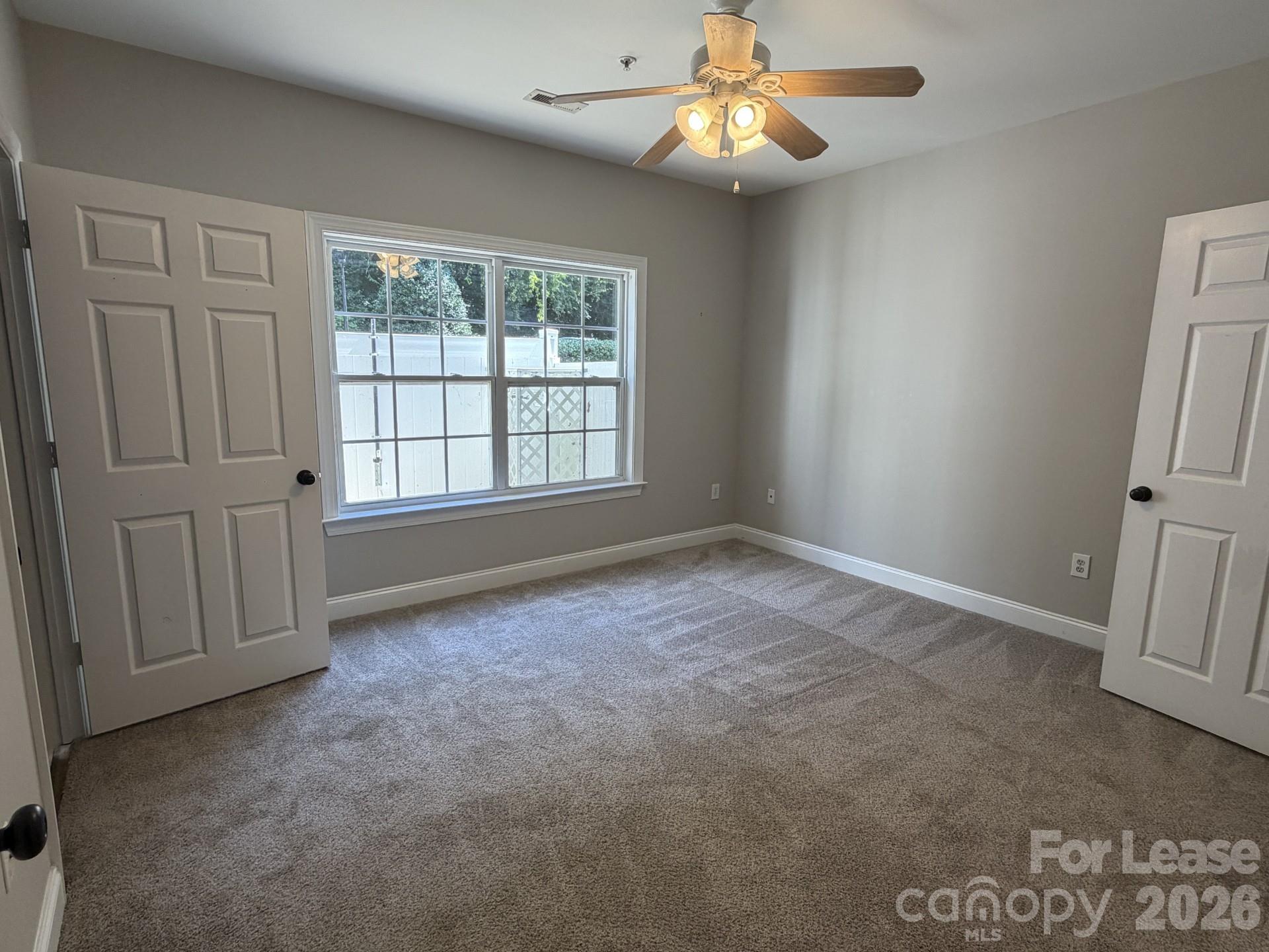 21231 Hickory Street Property Photo 7