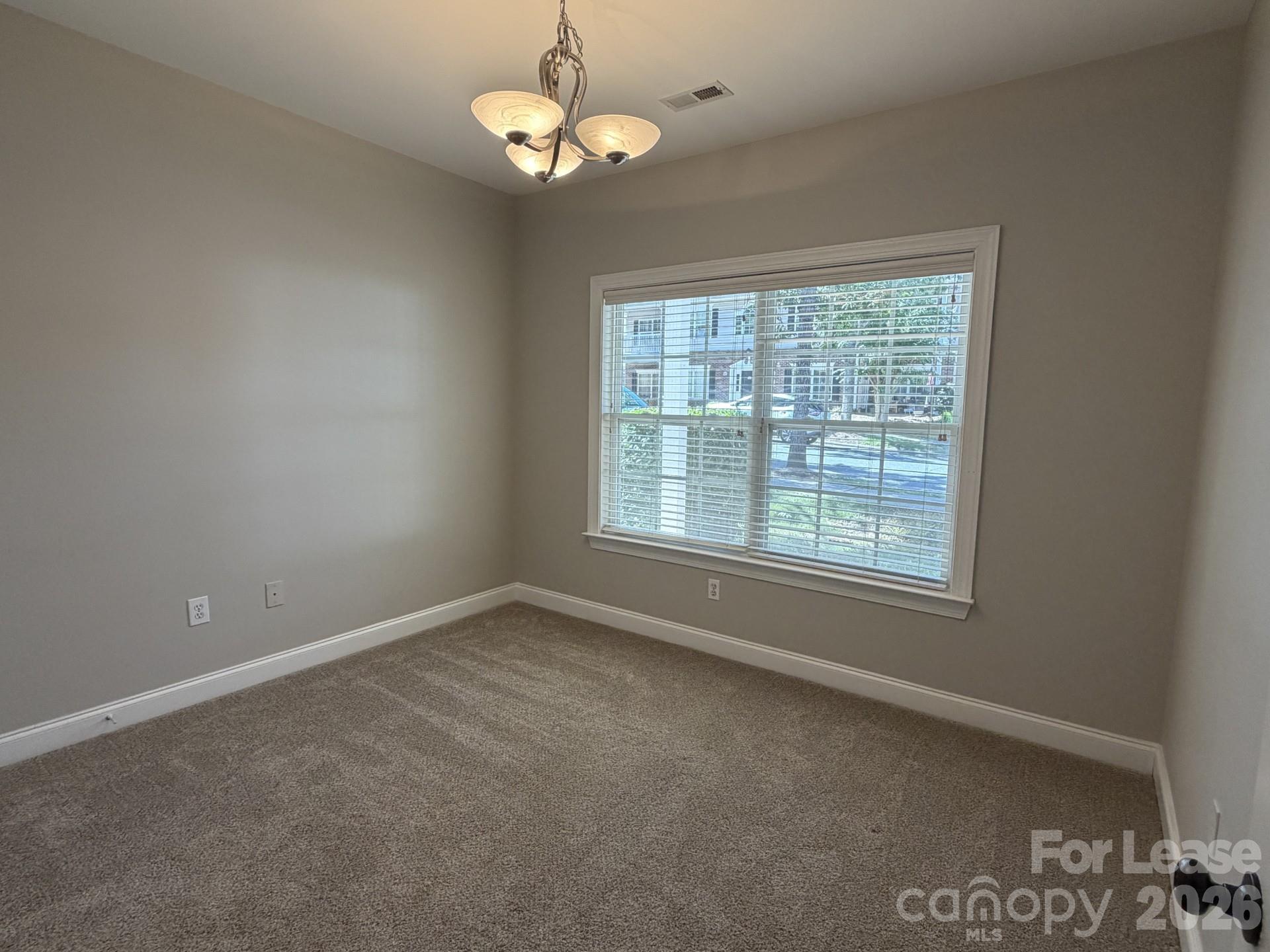 21231 Hickory Street Property Photo 10