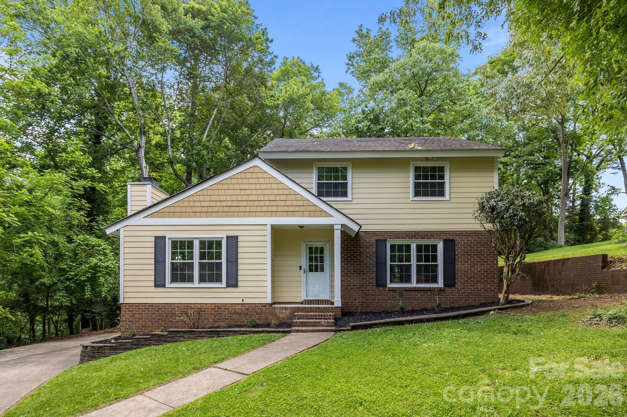 6713 William Harry Court Property Photo 1