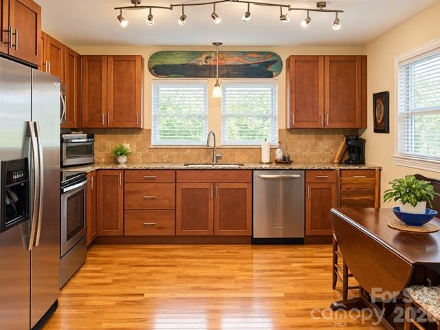 213 Erwin Street Property Photo 5