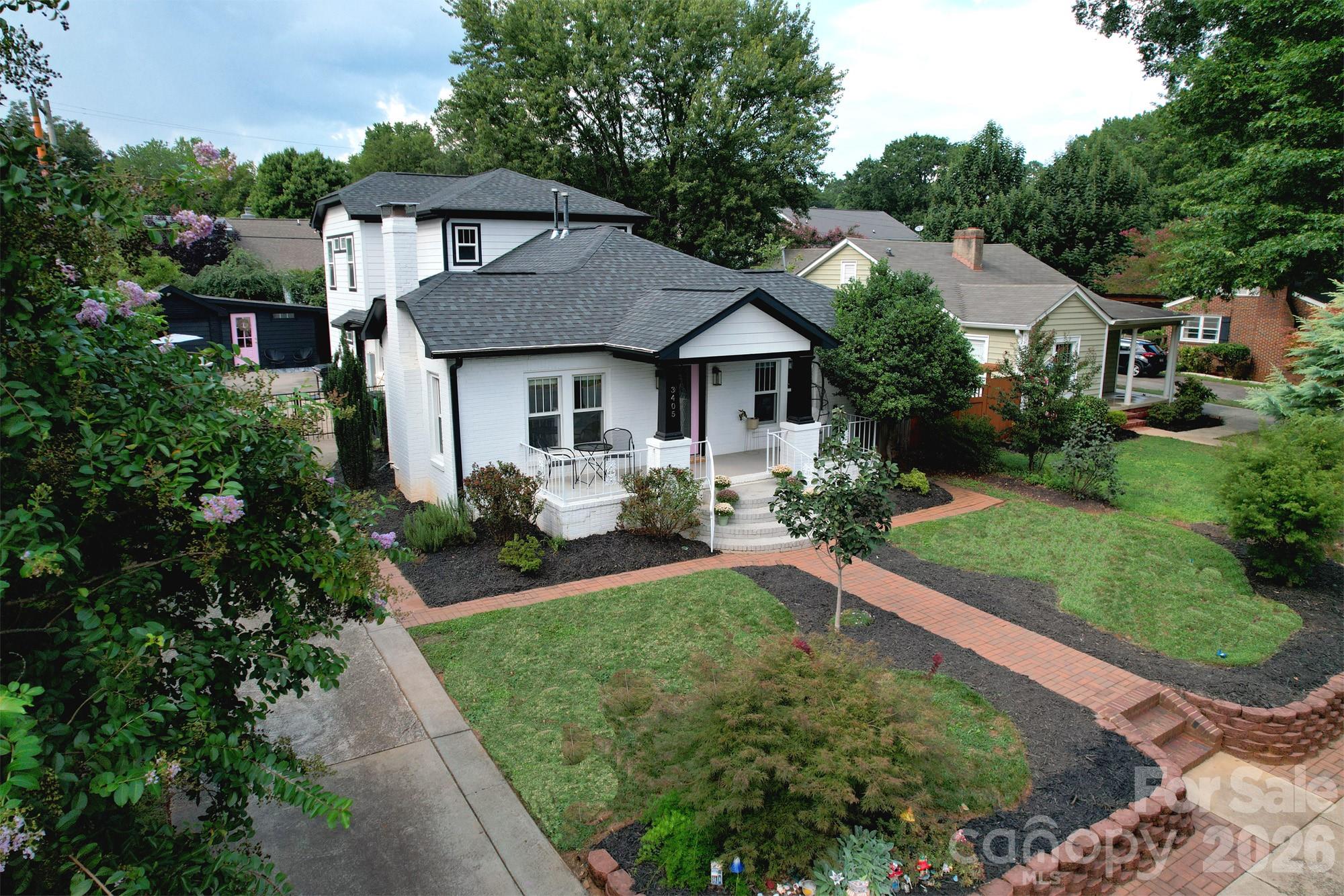 3405 Benard Avenue Property Photo 1