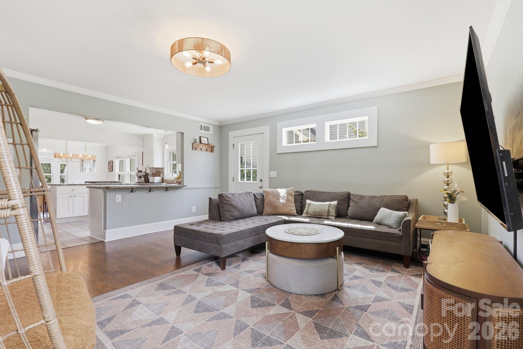 3405 Benard Avenue Property Photo 15