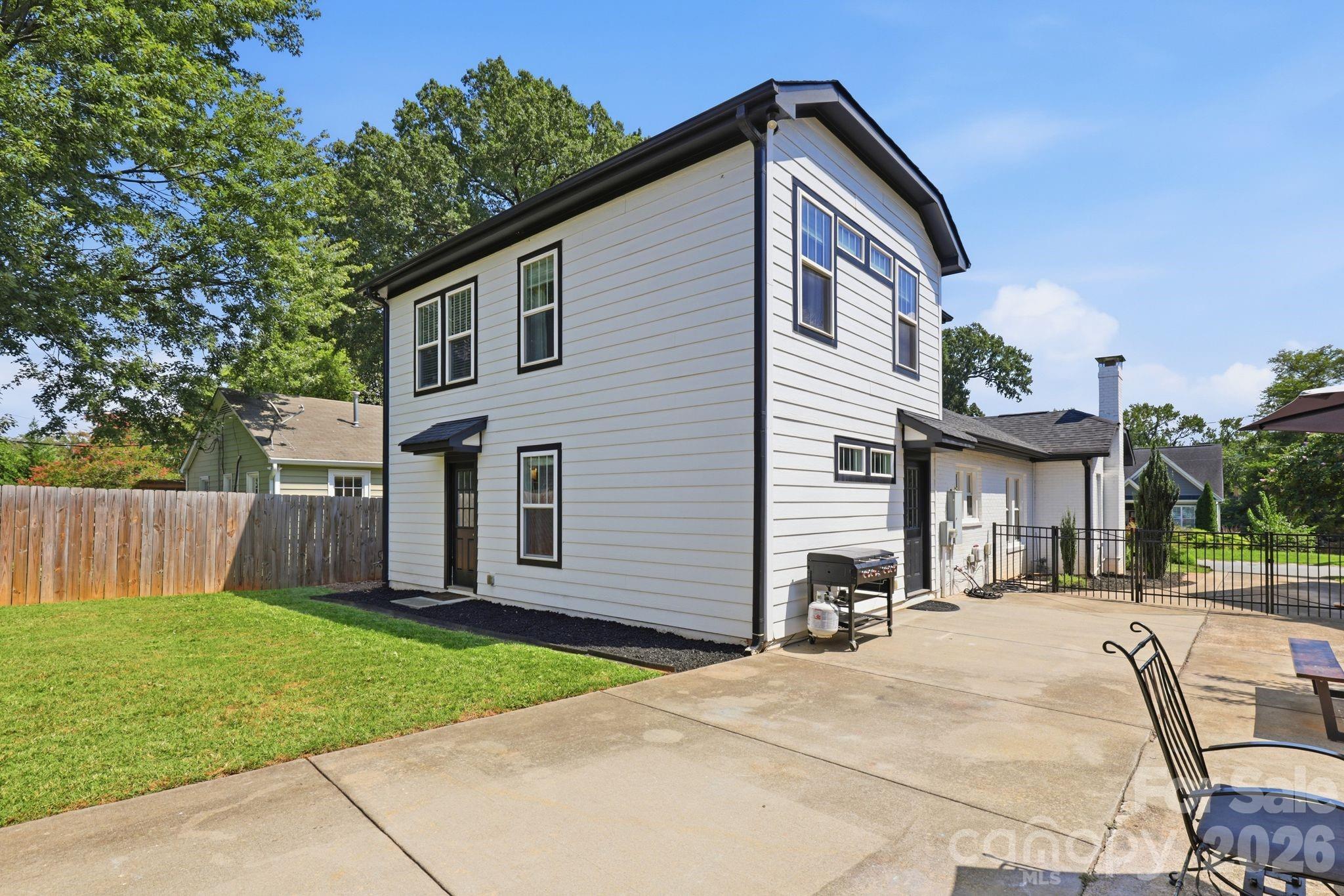 3405 Benard Avenue Property Photo 32
