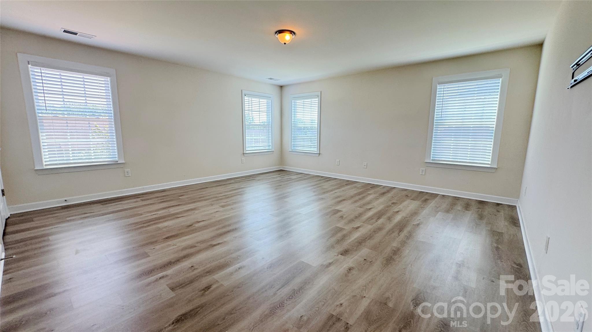 2082 Feldspar Drive Property Photo 8