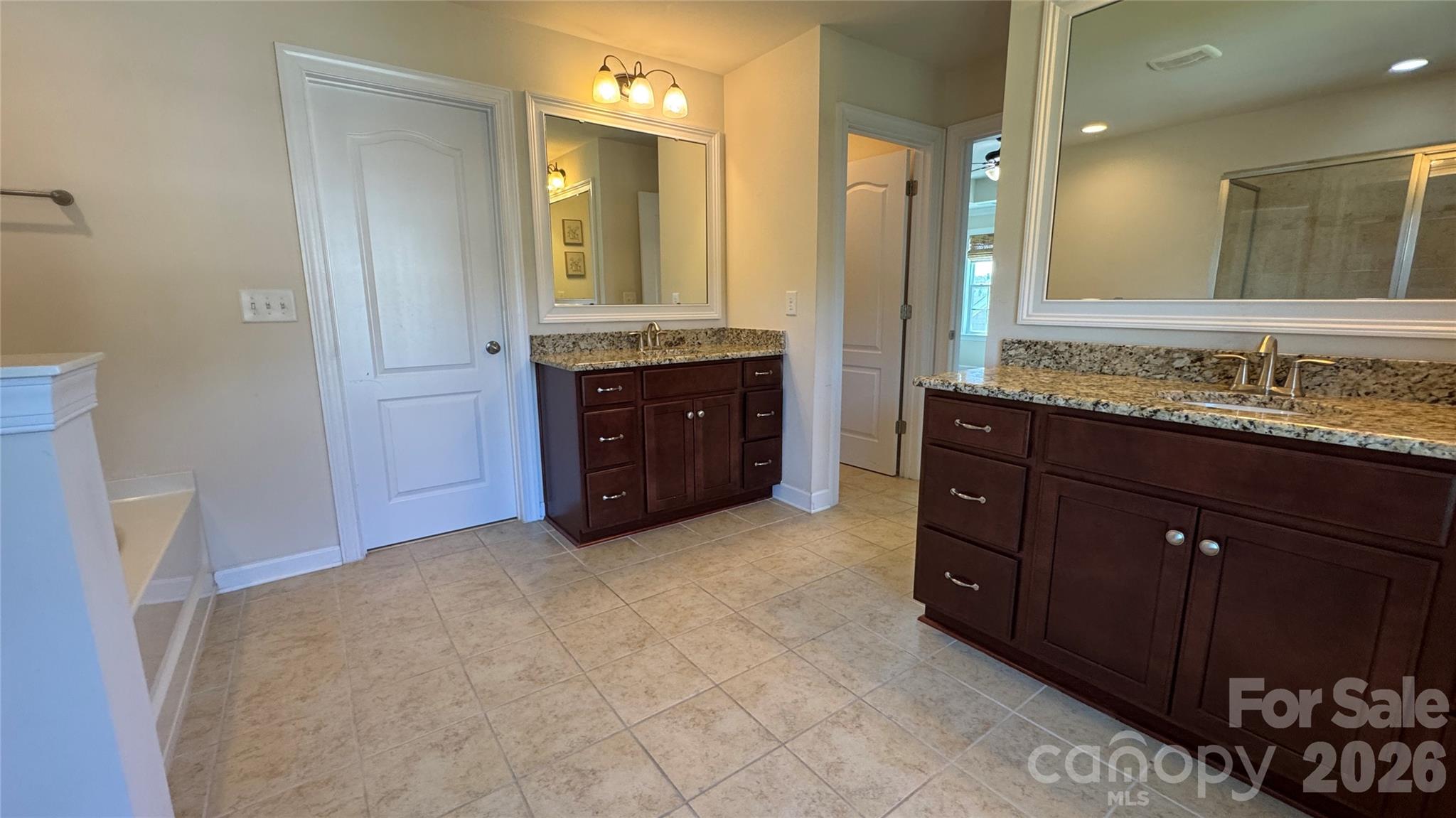2082 Feldspar Drive Property Photo 13