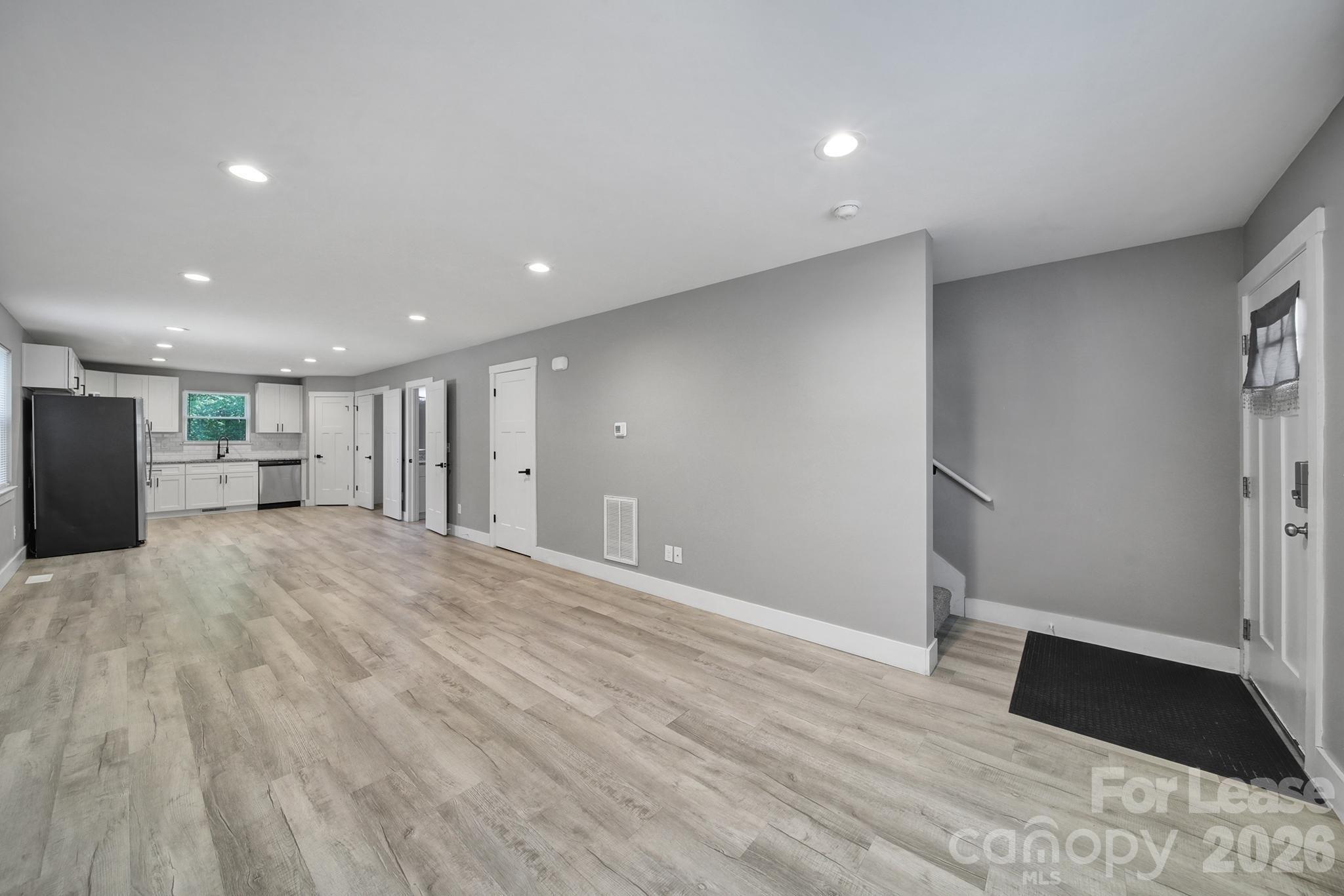 110 Carpenter Street Property Photo 4