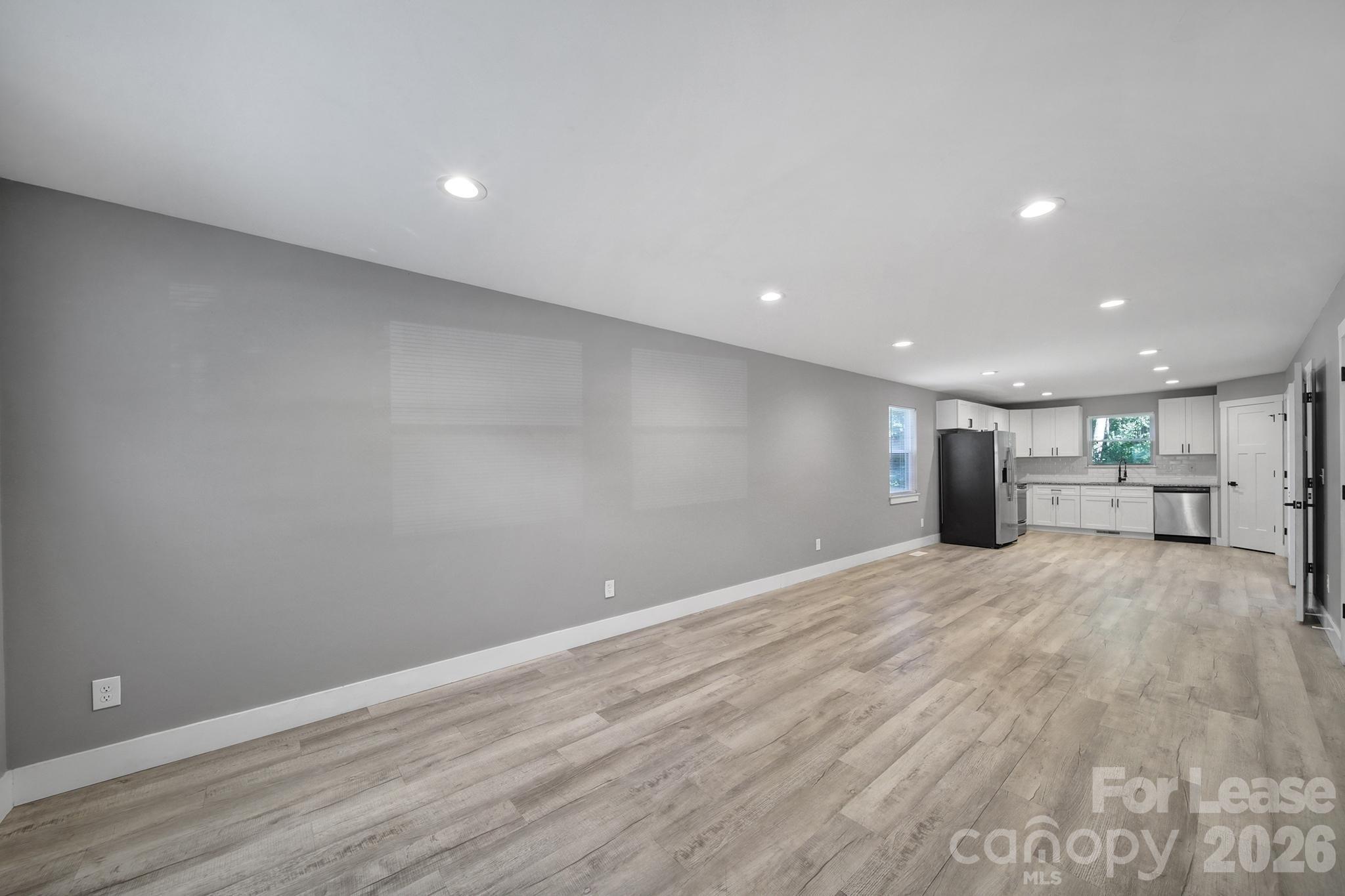 110 Carpenter Street Property Photo 6