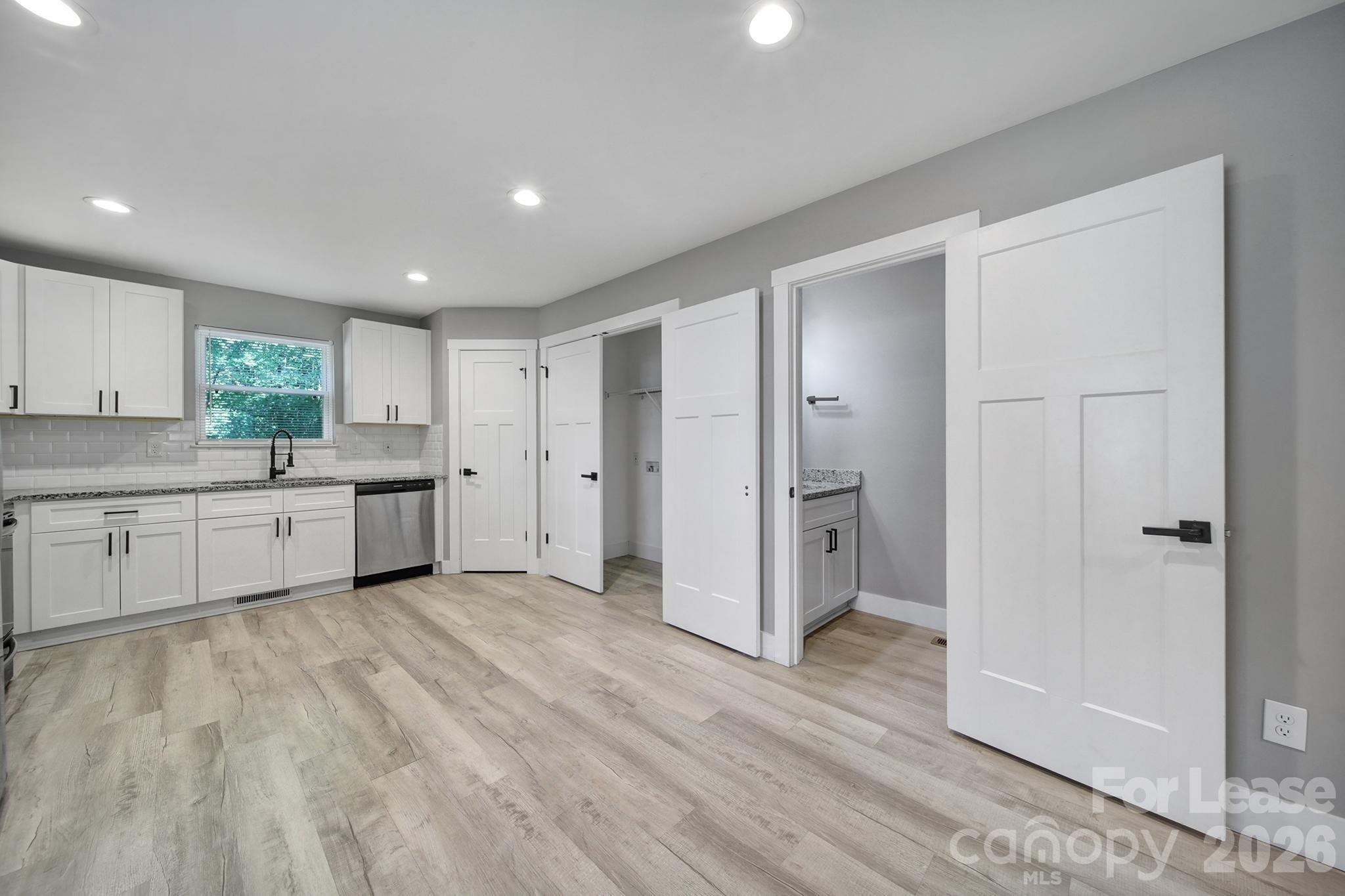 110 Carpenter Street Property Photo 7