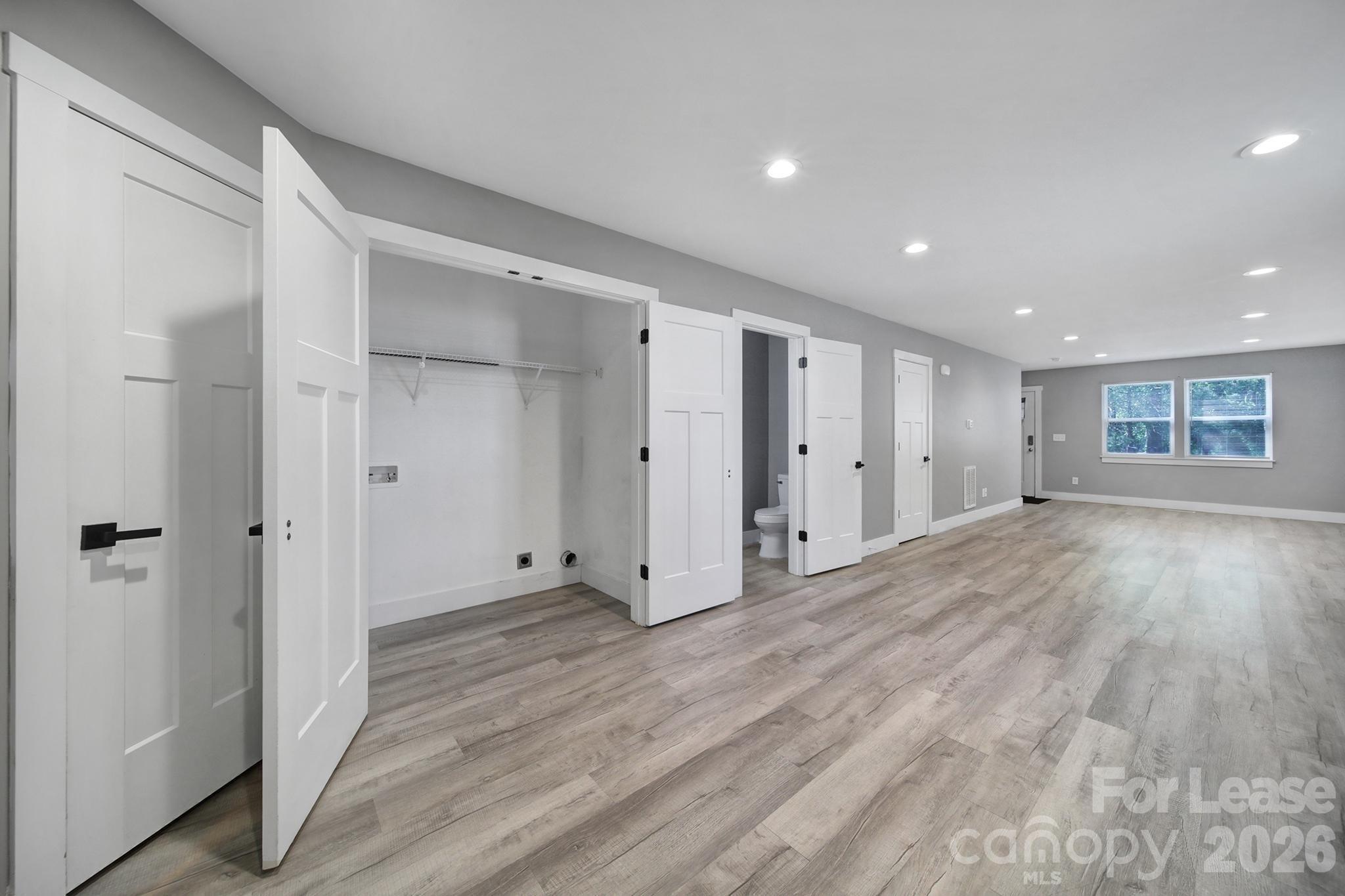 110 Carpenter Street Property Photo 8