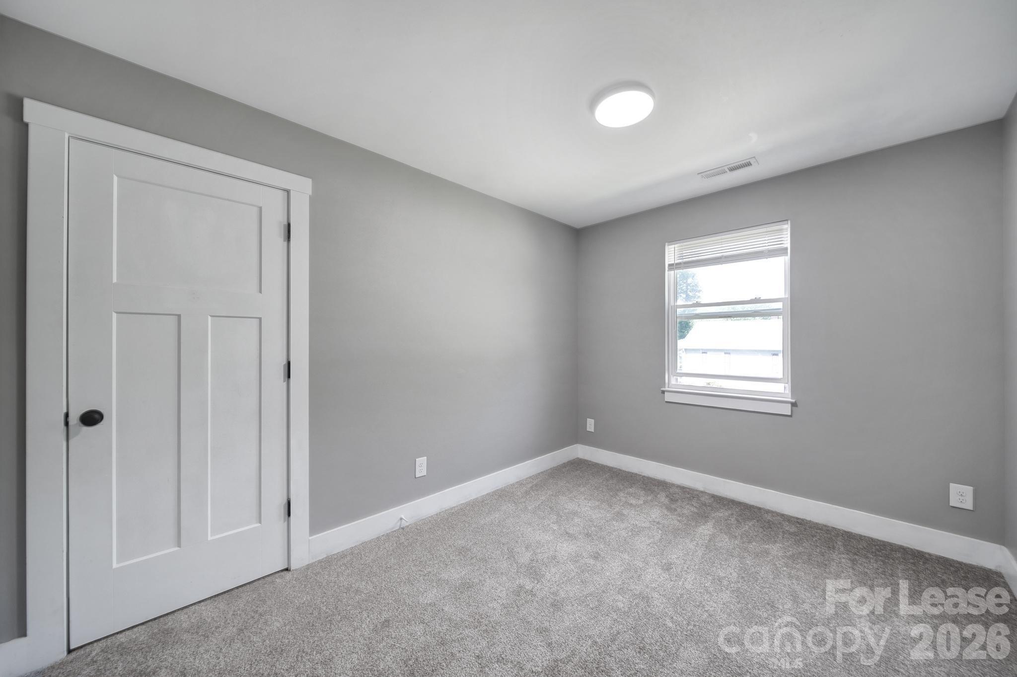 110 Carpenter Street Property Photo 10