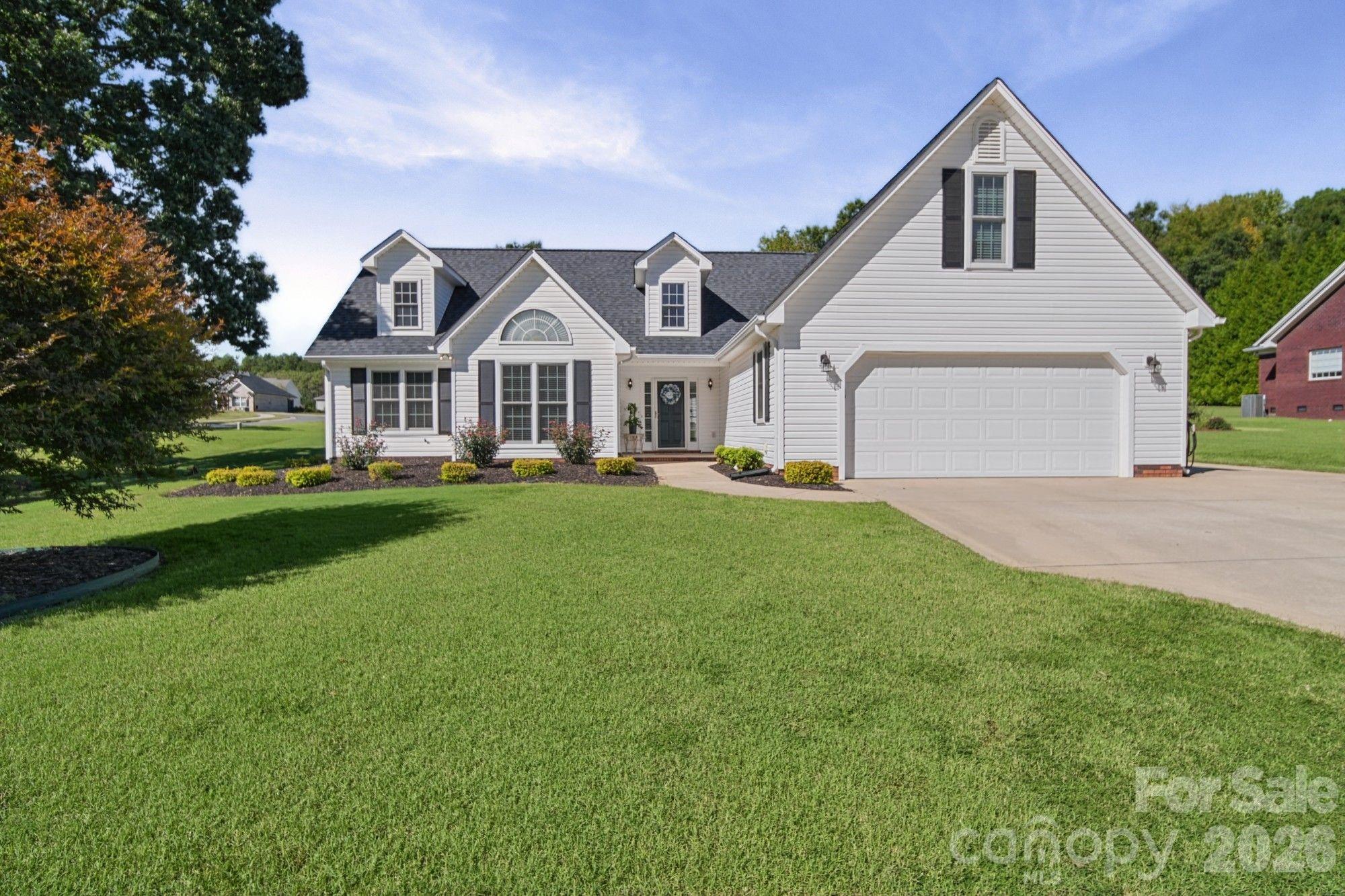 620 Redah Avenue Property Photo 1