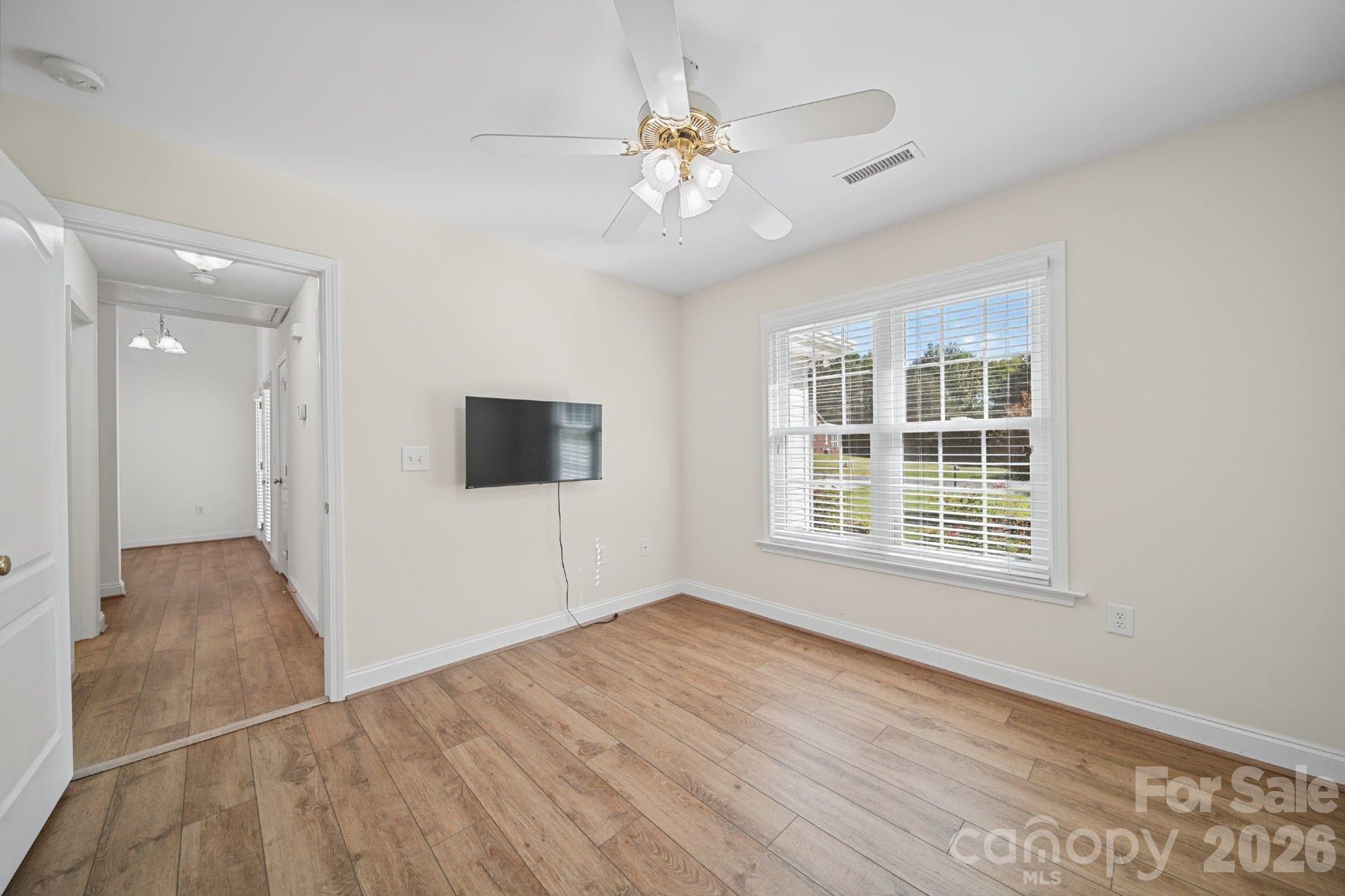 620 Redah Avenue Property Photo 21