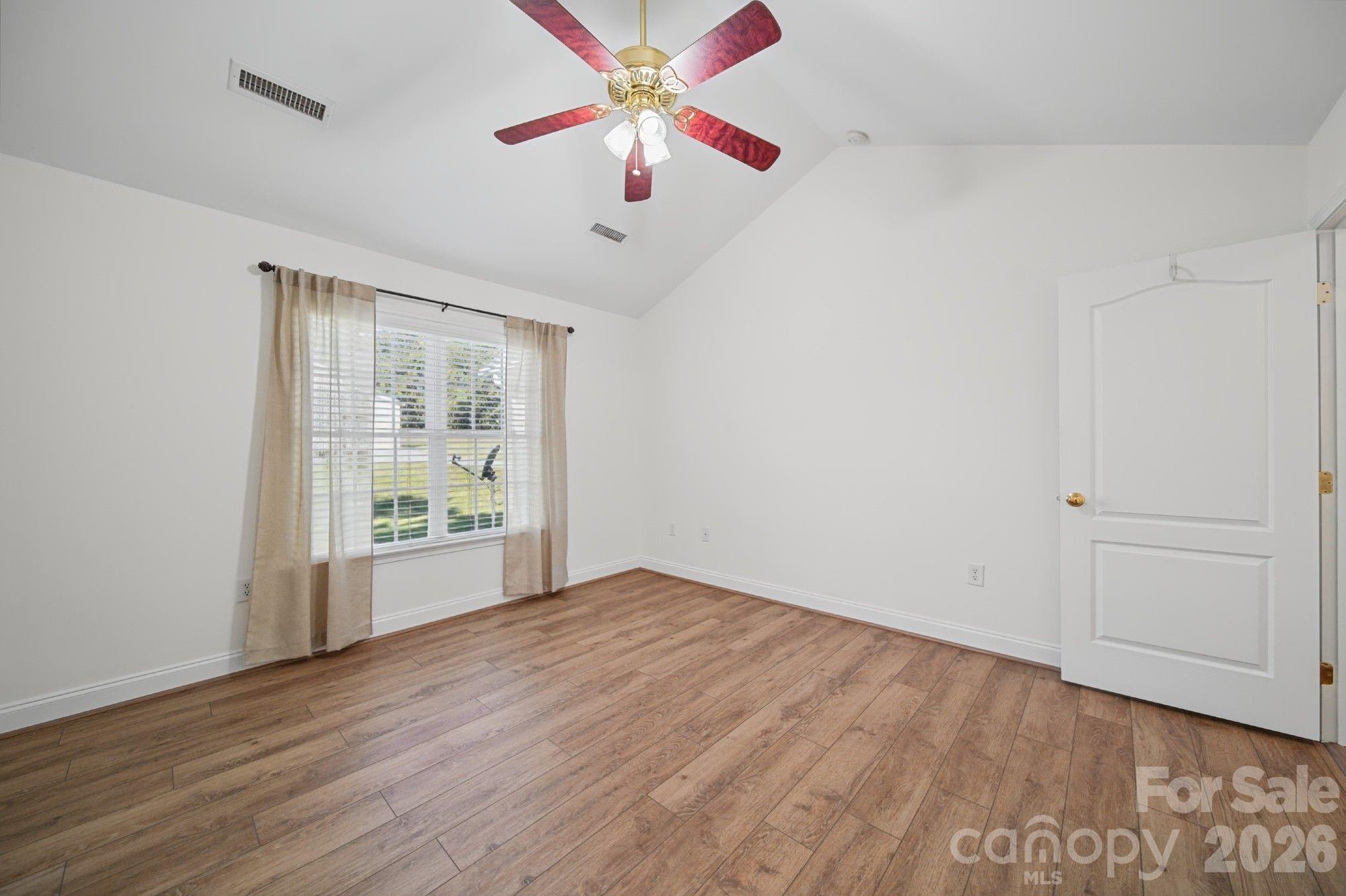 620 Redah Avenue Property Photo 23
