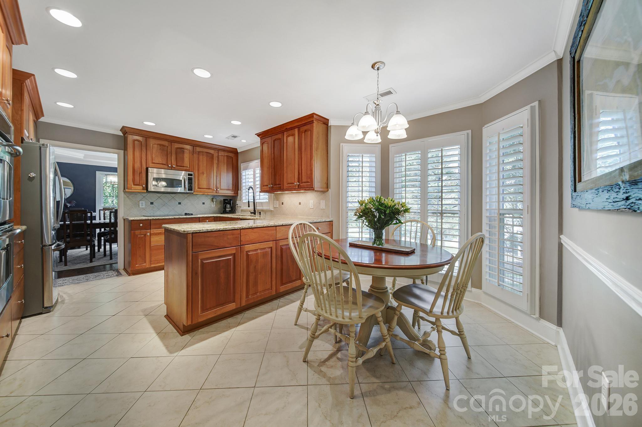 445 Cranborne Chase None Property Photo 9