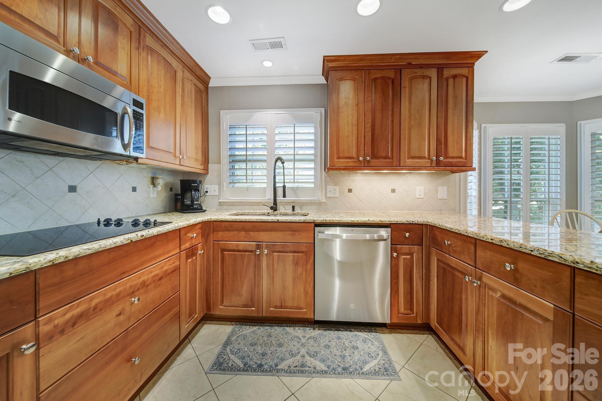 445 Cranborne Chase None Property Photo 11