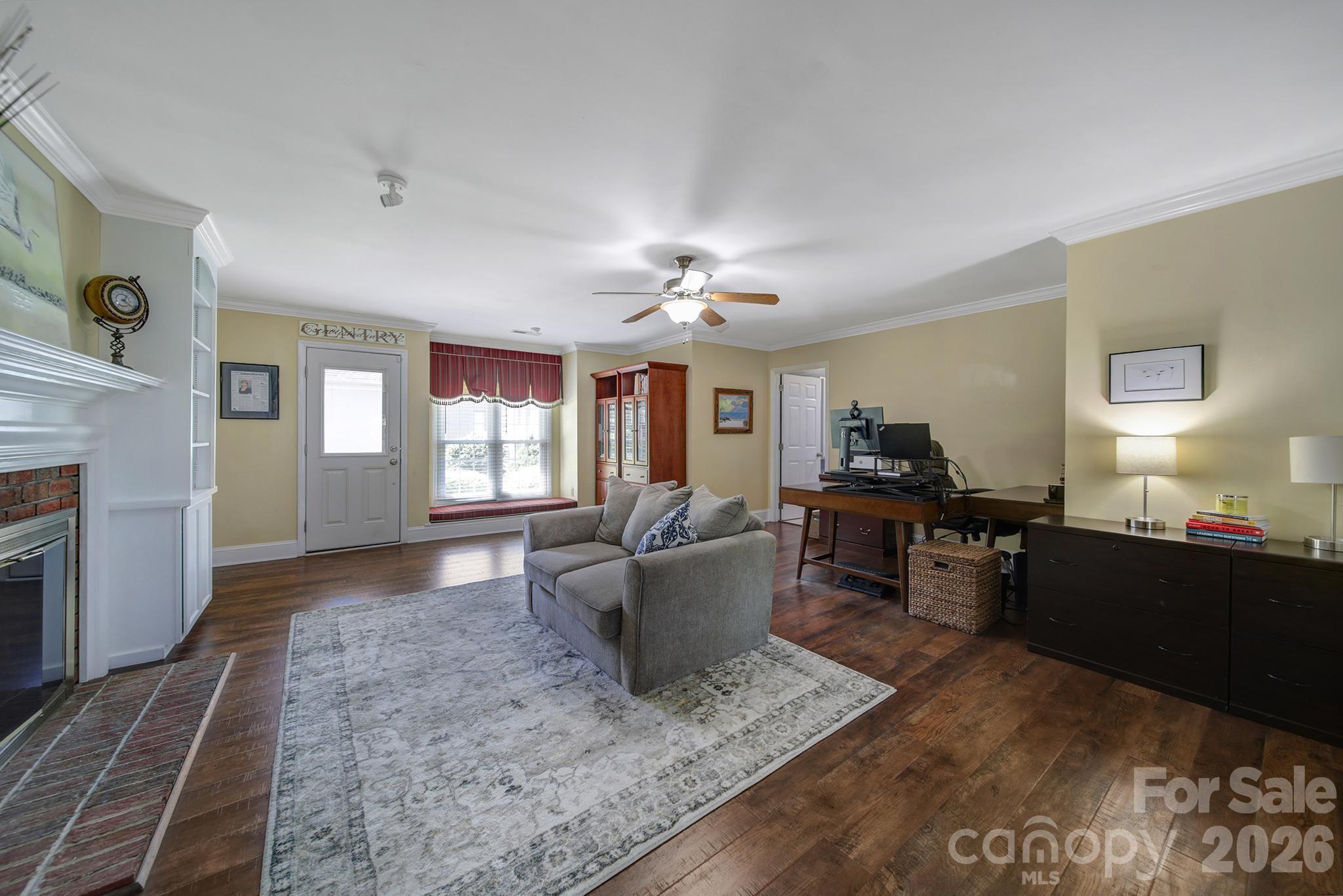 445 Cranborne Chase None Property Photo 18