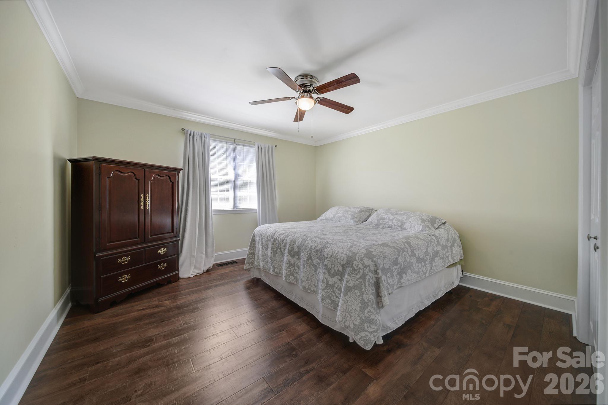445 Cranborne Chase None Property Photo 32