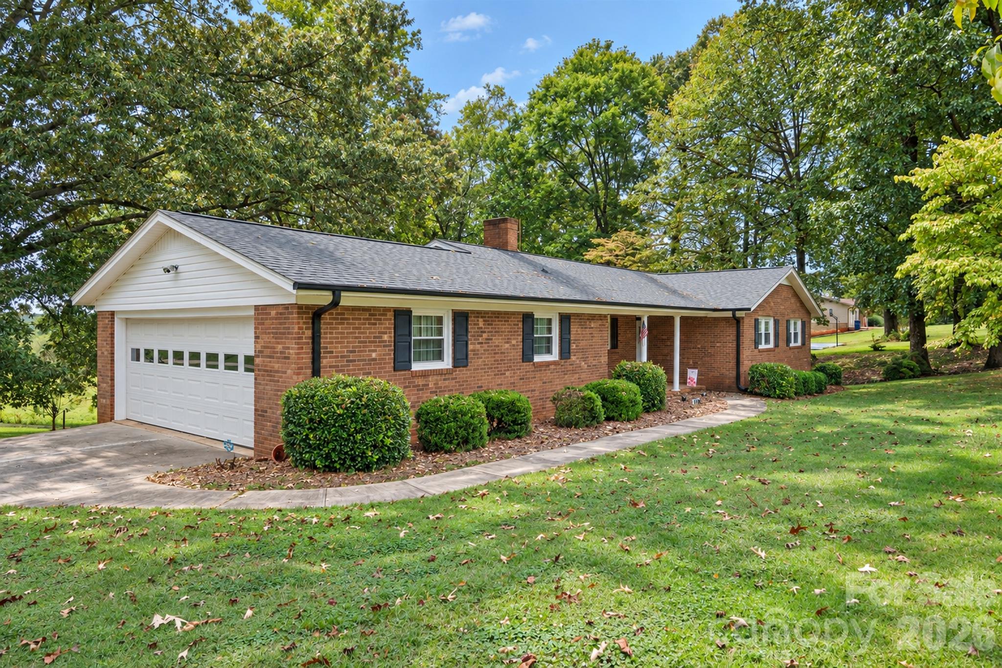 116 White Dogwood Lane Property Photo 3